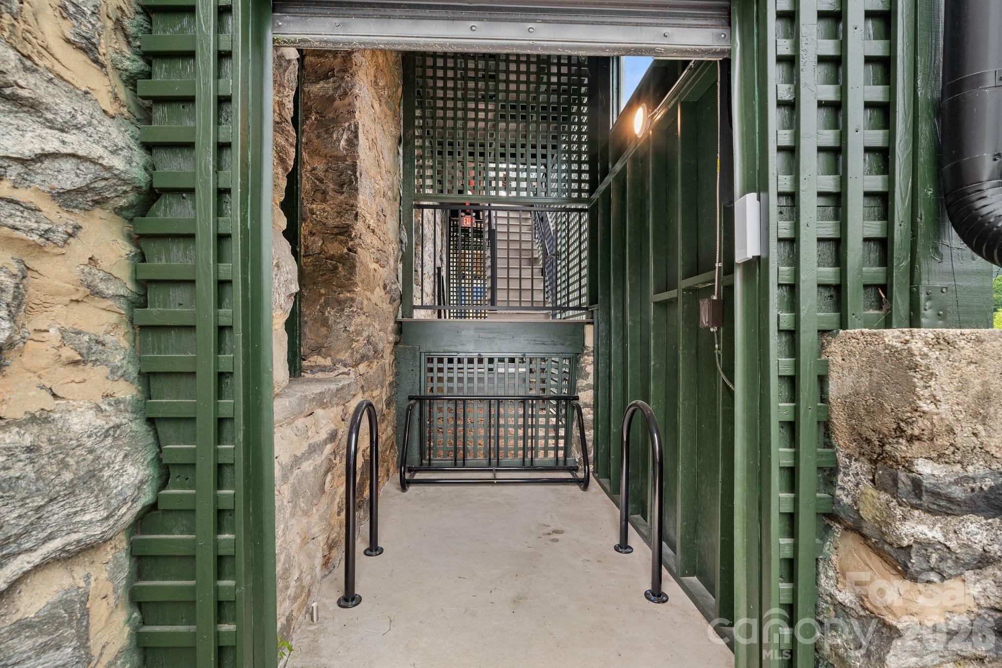 Secure bike garage - 134 Biltmore Avenue, Asheville