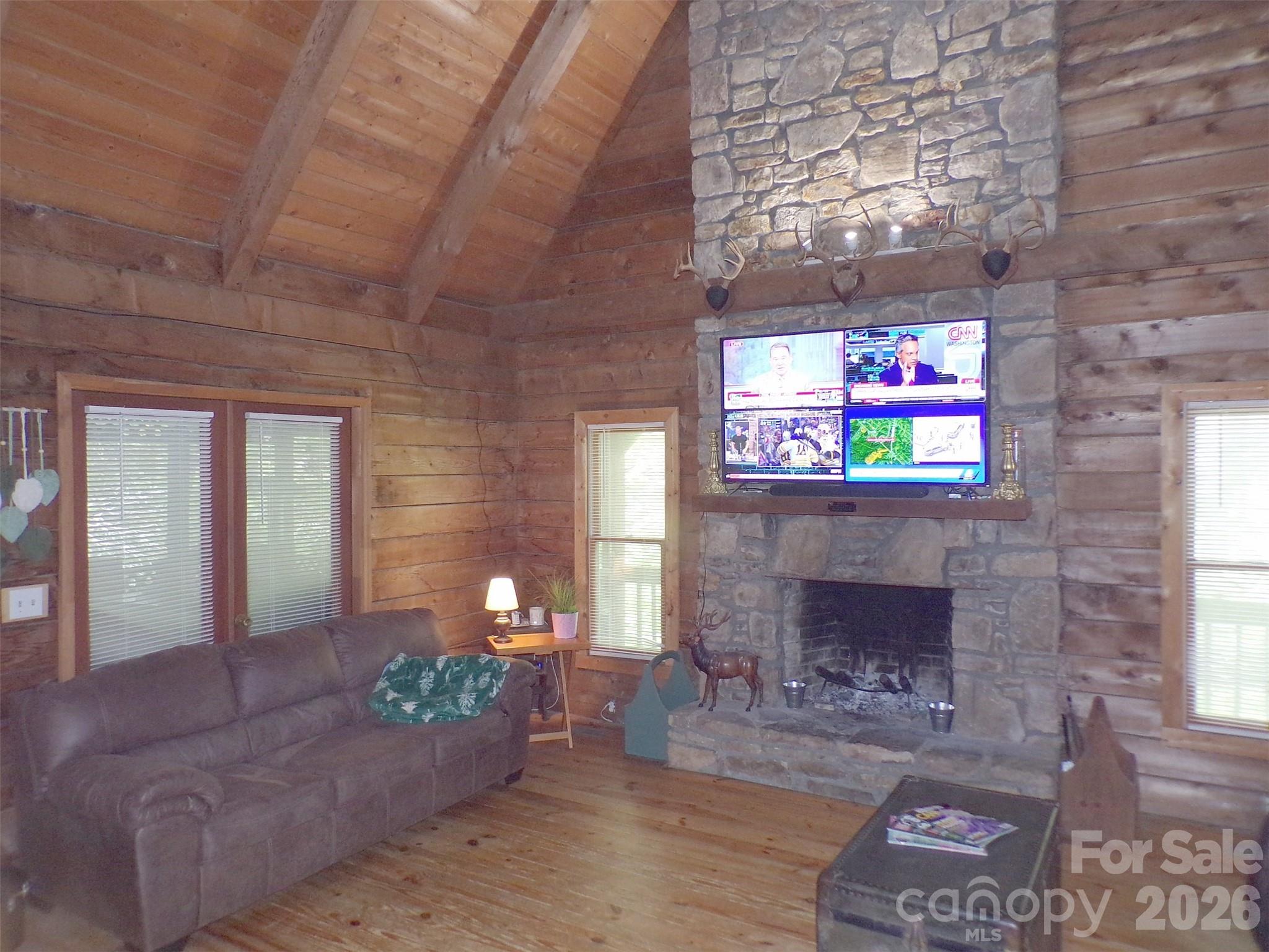 Single Family Residence at 216 Paradise Road, Hendersonville, photo 7 of 35