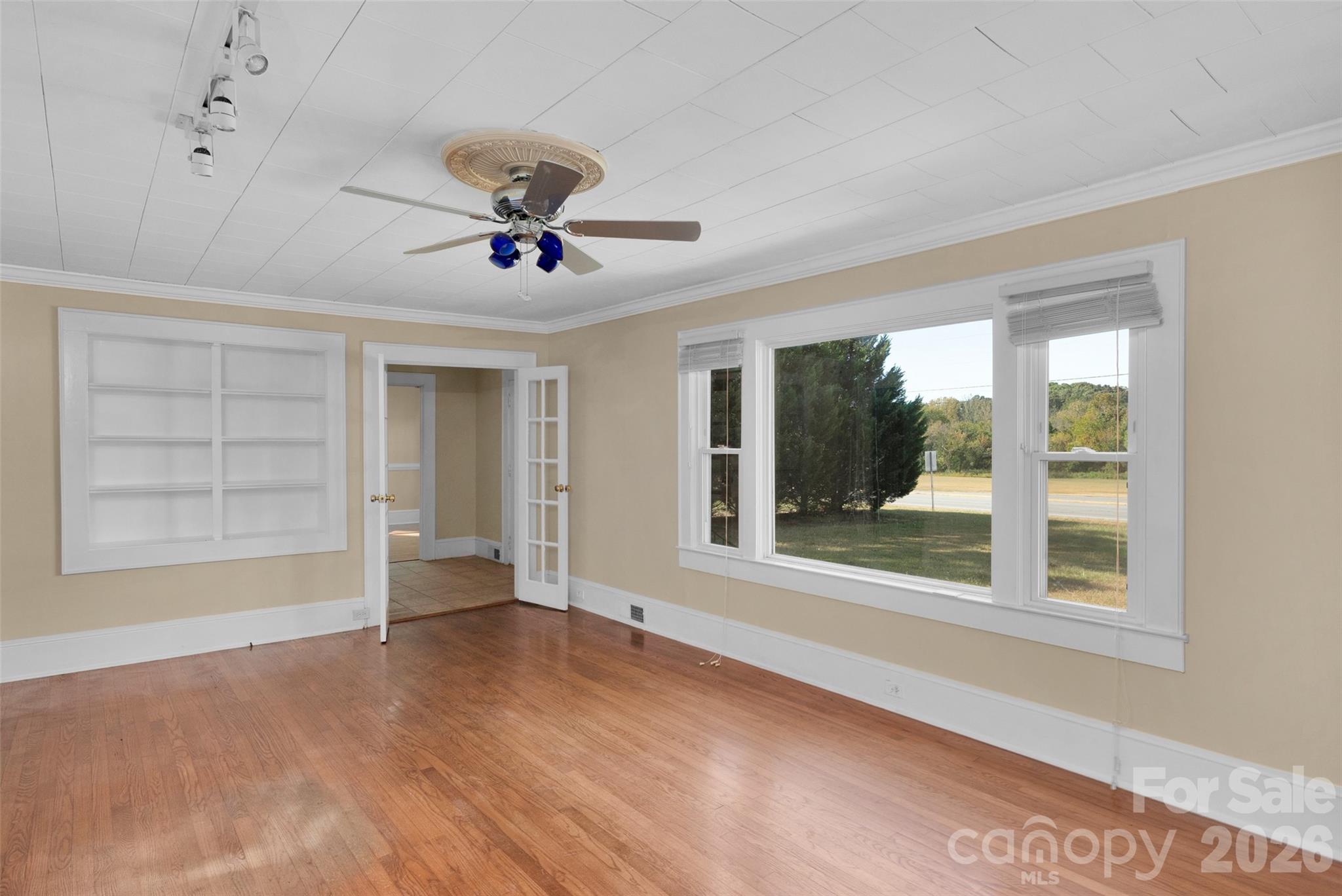 Pictures taken prior to tenant move-in - 2801 S Cannon Boulevard, Kannapolis