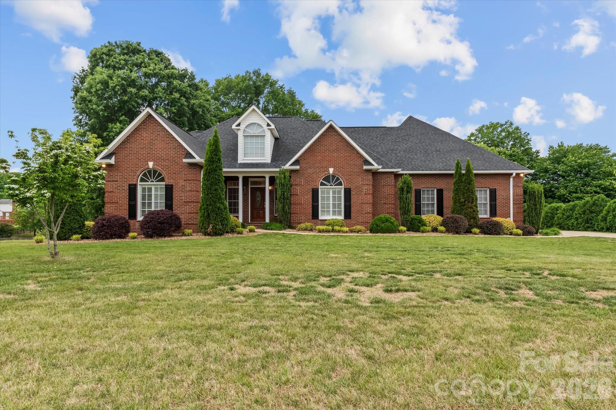 Single Family Residence at 139 Morning Dove Lane, Statesville, photo 3 of 47