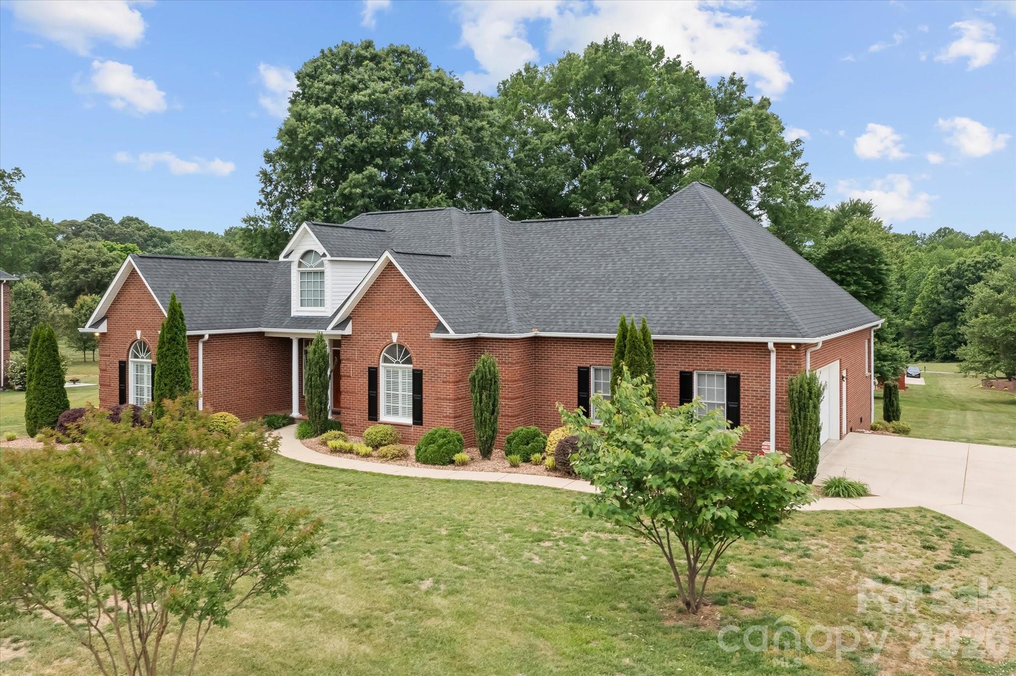 Single Family Residence at 139 Morning Dove Lane, Statesville, photo 31 of 47