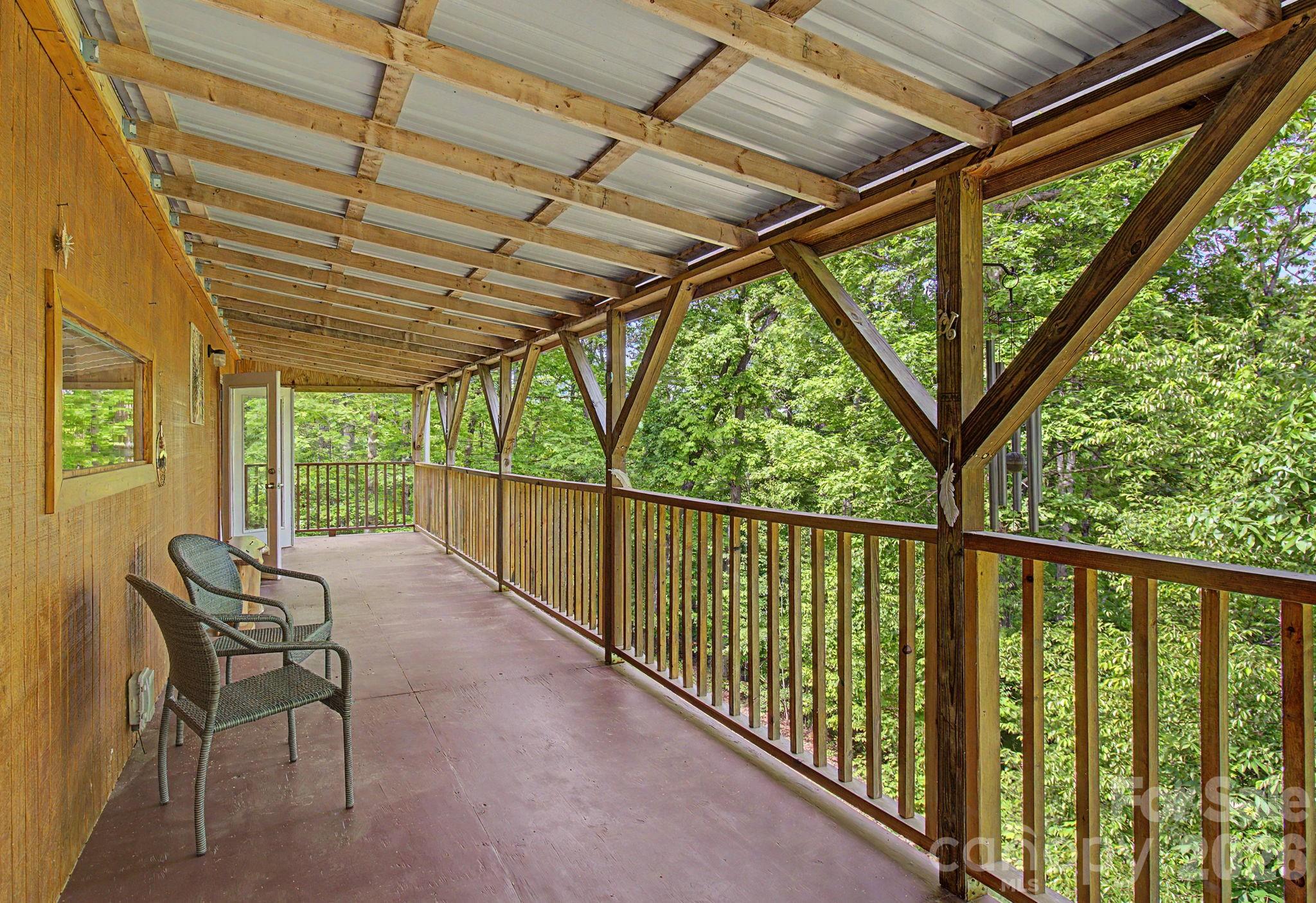 Covered Outdoor Decks - 288 Rebel Drive, Hot Springs