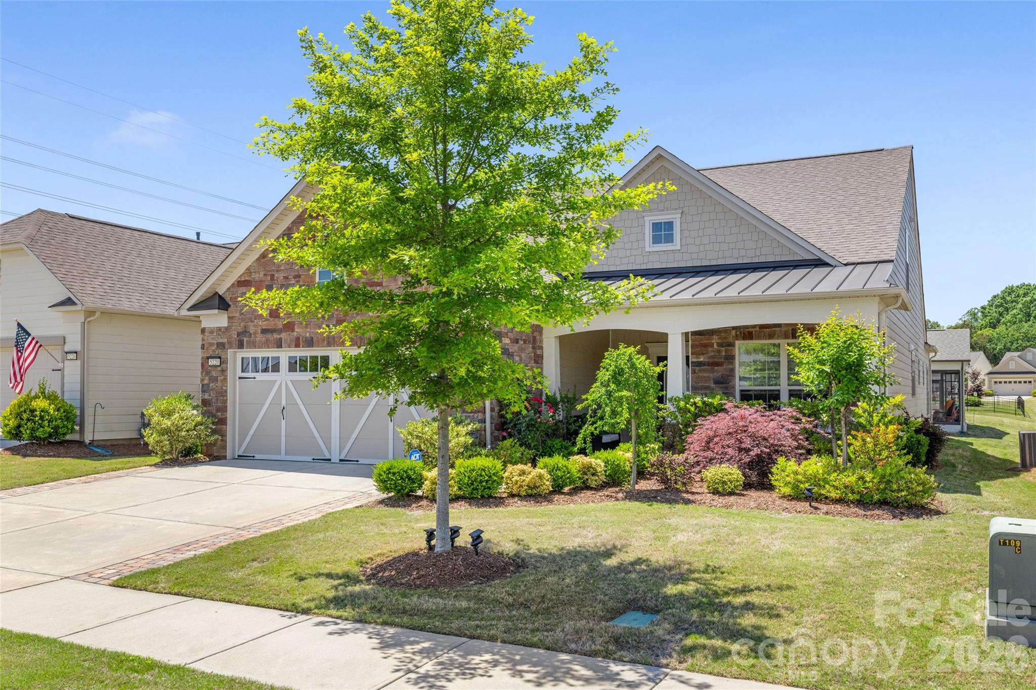Single Family Residence at 5220 Sweet Fig Way, Fort Mill, photo 2 of 45