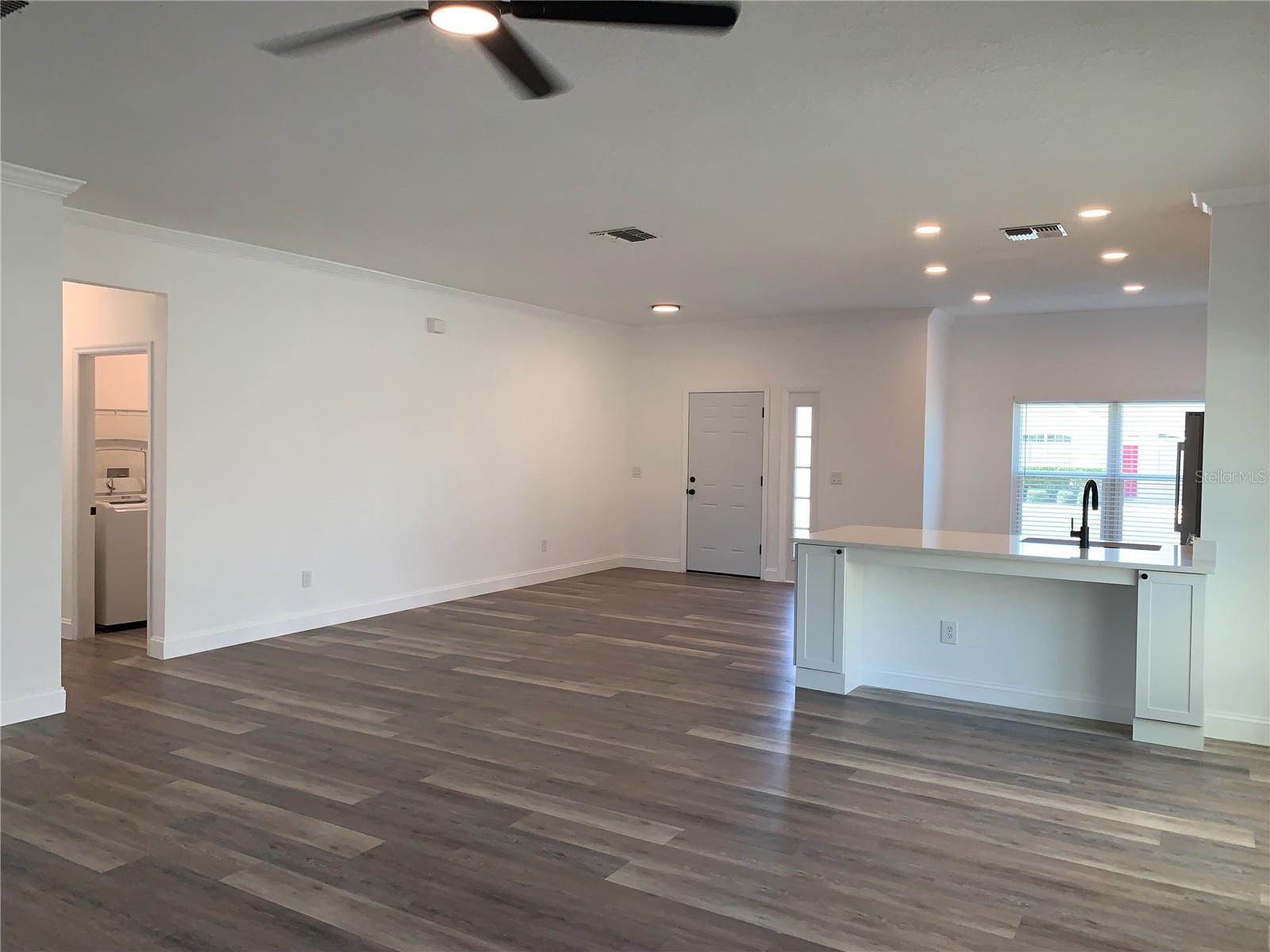 Single Family Residence at 133 JAYBEE AVE, DAVENPORT, photo 5 of 31