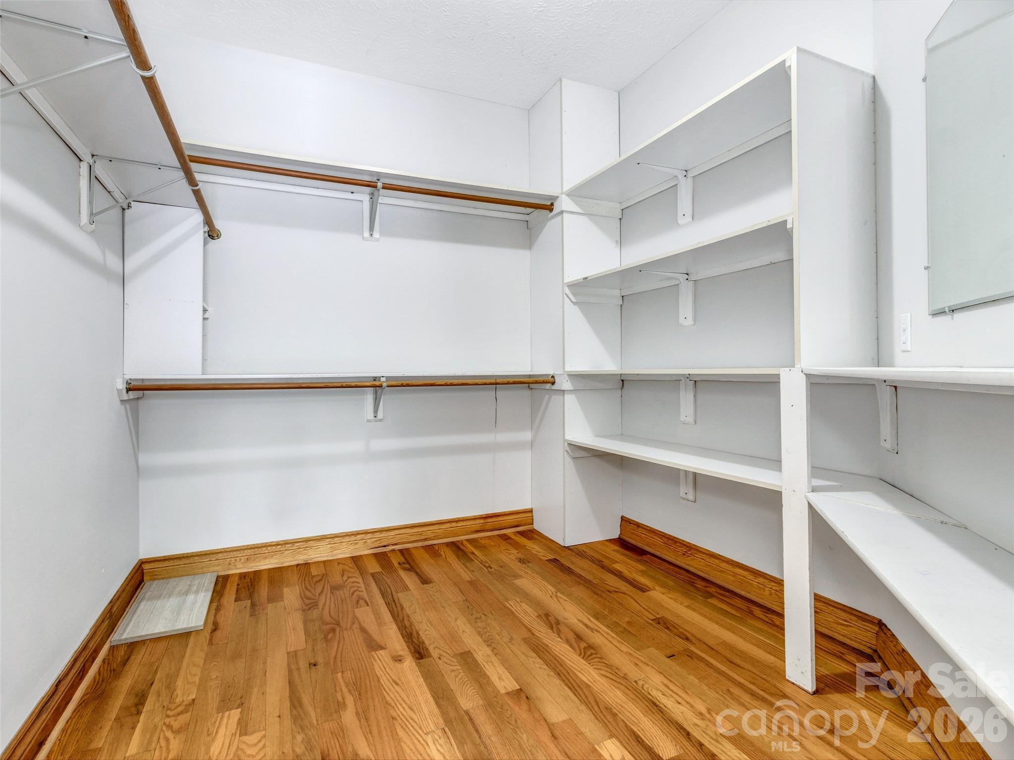 Large walk-in closet - 287 Shady Creek Lane, Hendersonville