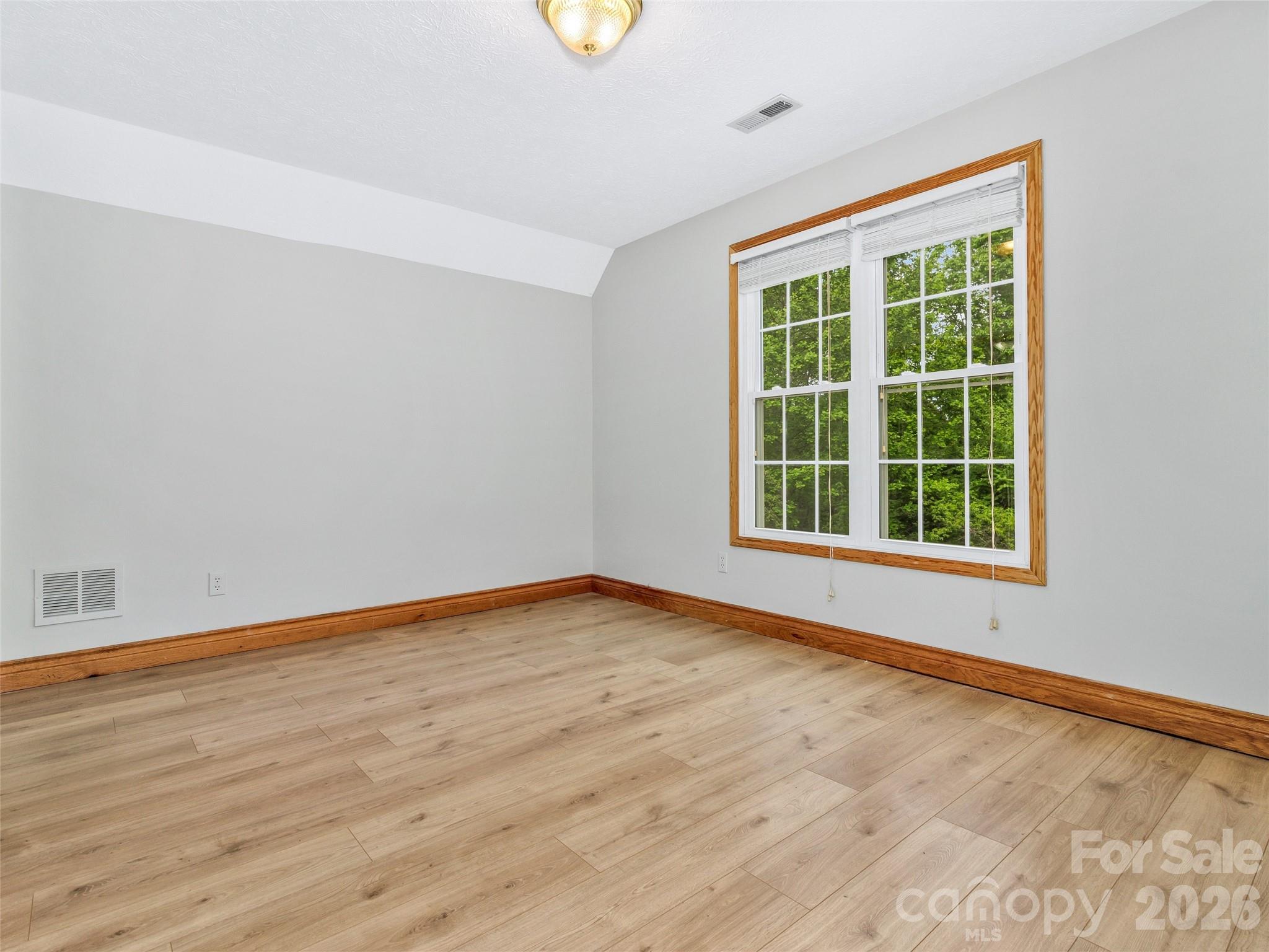 Upstairs bedroom with it's own bathroom and flex space. - 287 Shady Creek Lane, Hendersonville