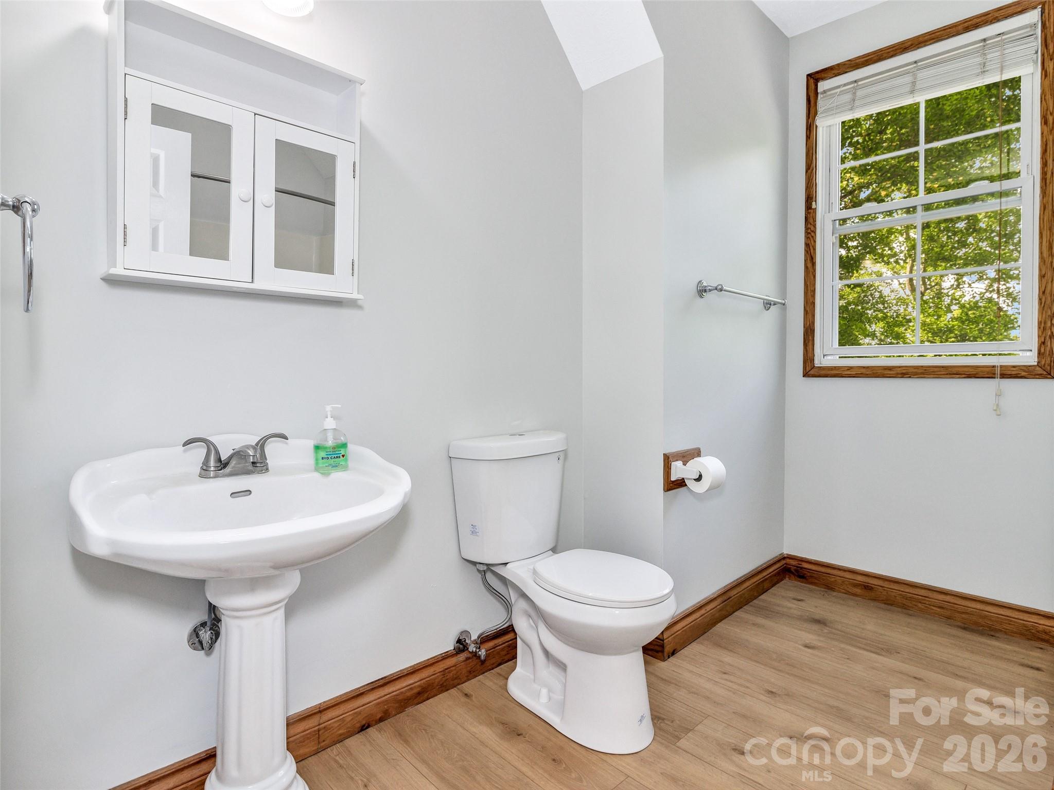 Single Family Residence at 287 Shady Creek Lane, Hendersonville, photo 31 of 48