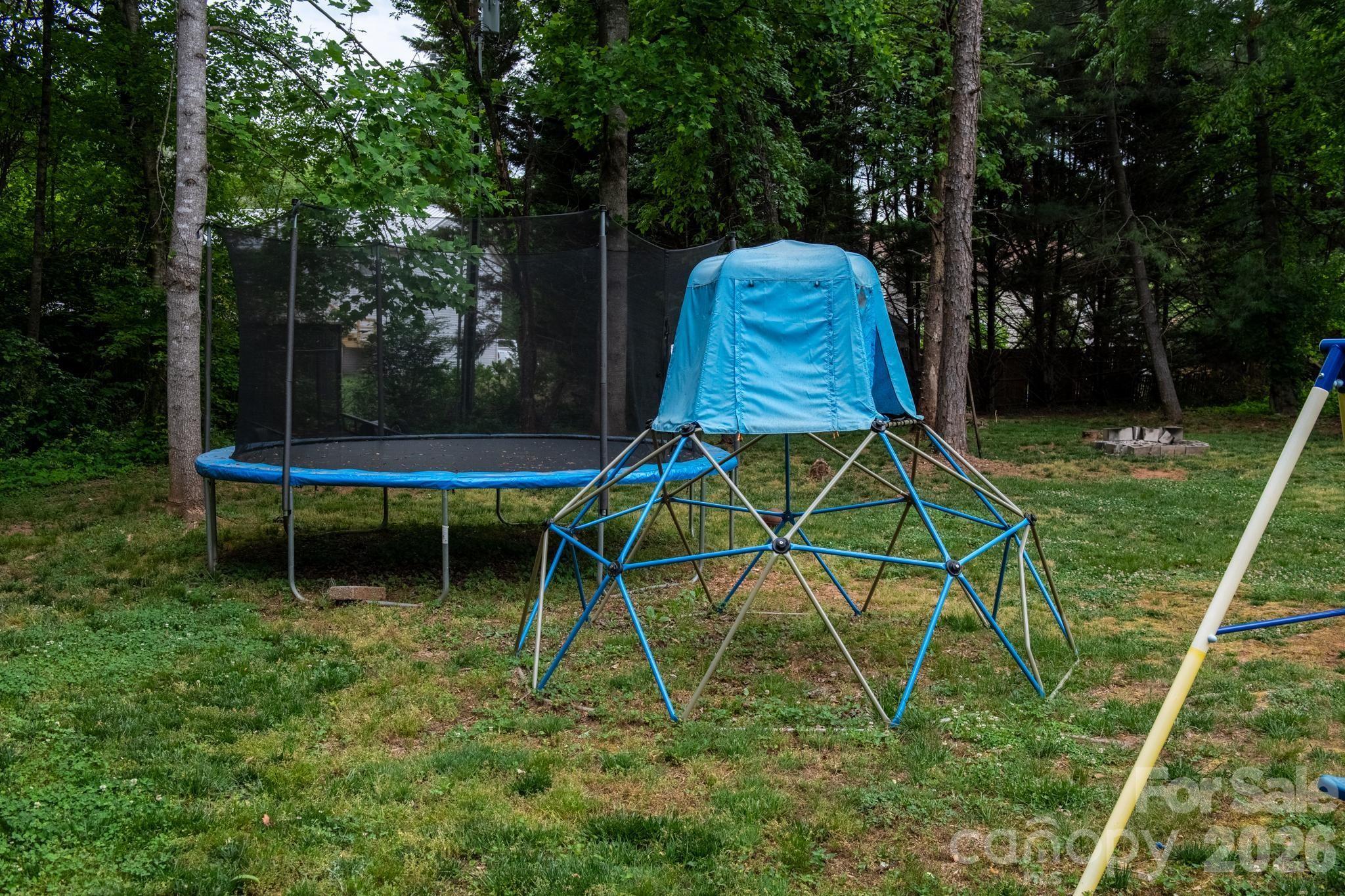 Single Family Residence at 2308 walt arney Road, Lenoir, photo 8 of 37