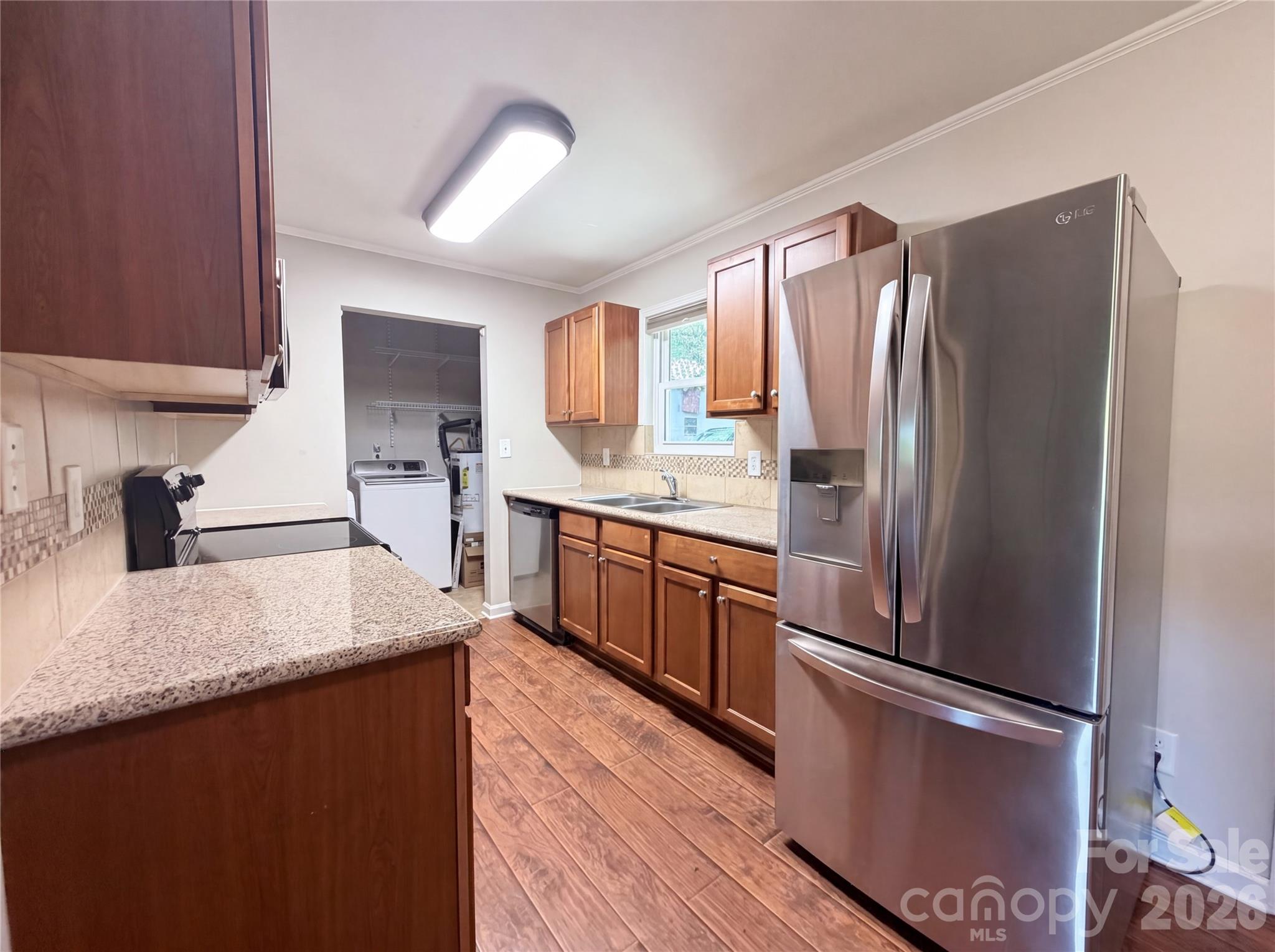 Single Family Residence at 186 Jasmine Circle, Troutman, photo 5 of 18