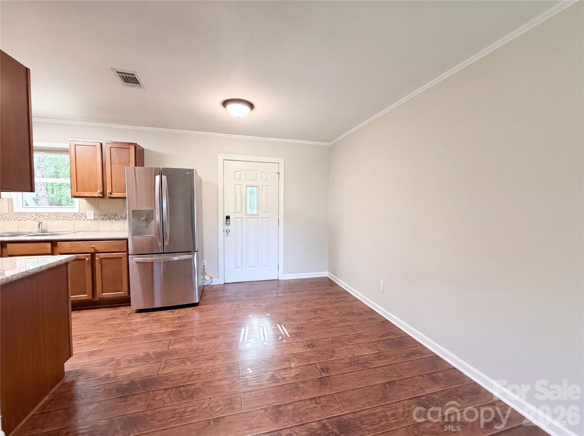 Single Family Residence at 186 Jasmine Circle, Troutman, photo 6 of 18
