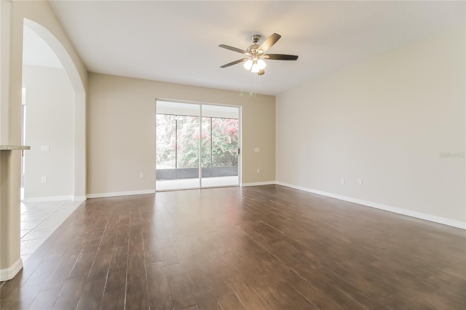 Single Family Residence at 2114 THE OAKS BLVD, KISSIMMEE, photo 8 of 15