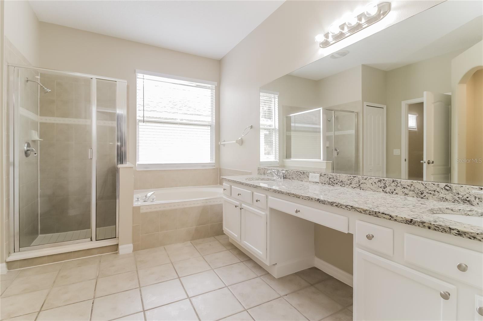 Single Family Residence at 2114 THE OAKS BLVD, KISSIMMEE, photo 12 of 15