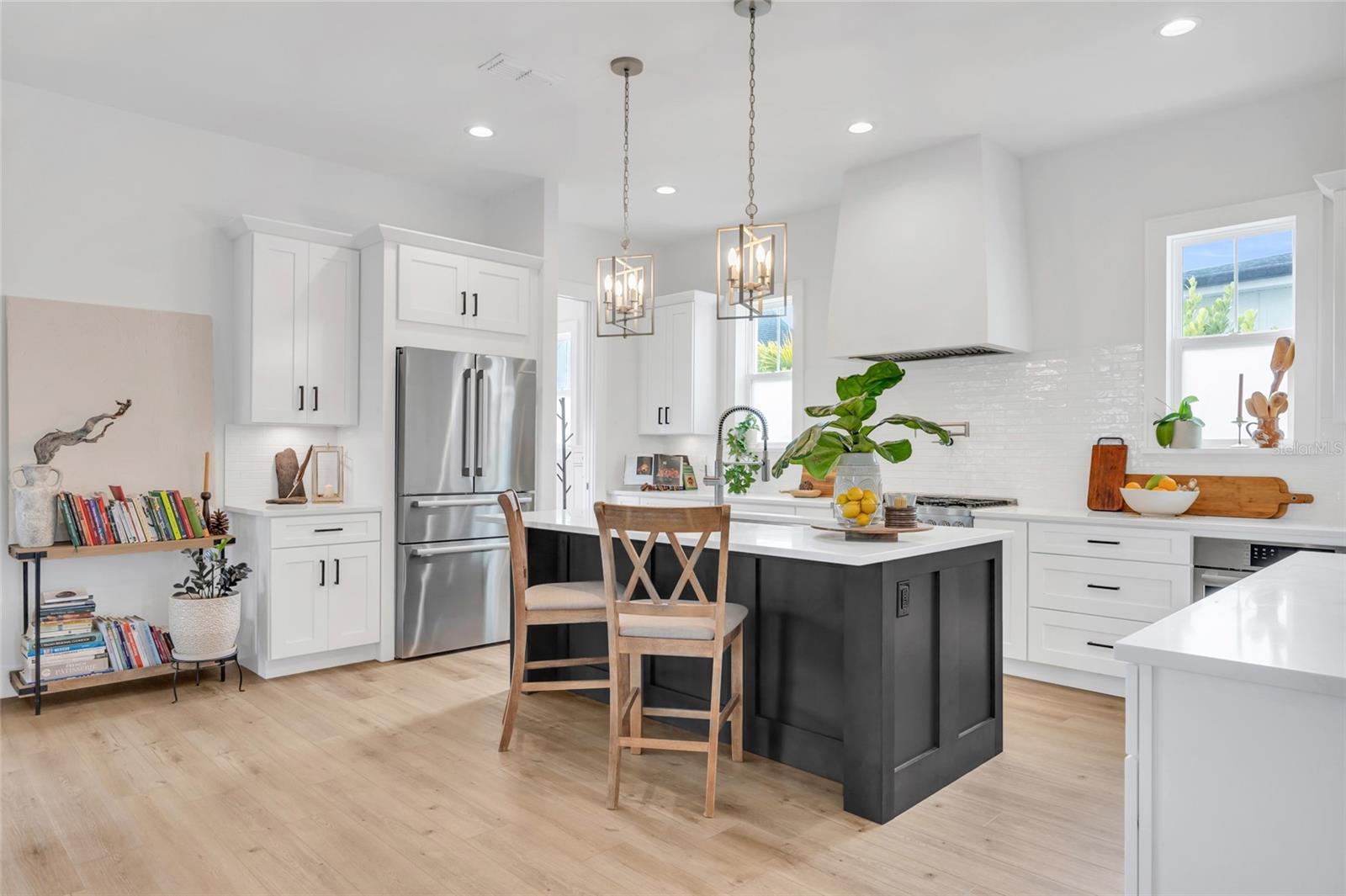 Open kitchen design - 906 ALLENDALE LN, OAKLAND