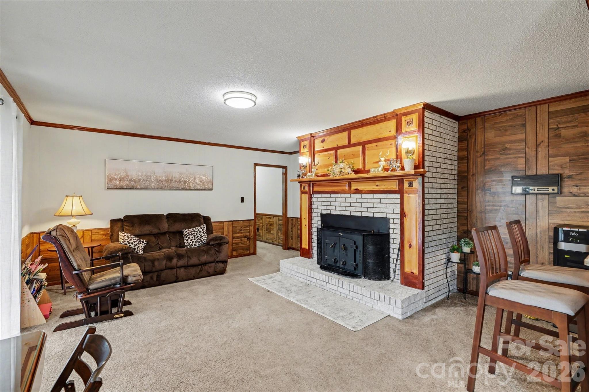 Family room - 105 Fox Fire Run, Gastonia