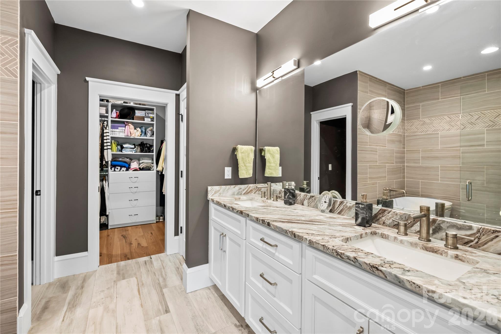 Single Family Residence at 73 Starwood Valley Trail, Arden, photo 19 of 30