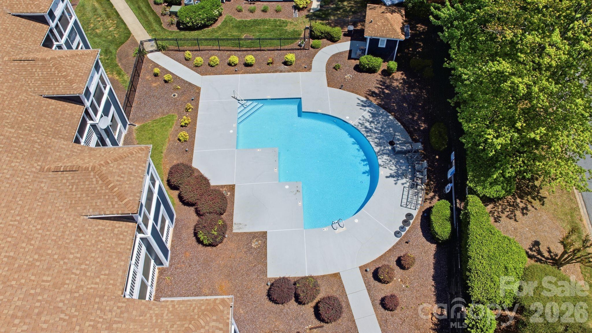Condominium at 17515 Tuscany Lane, Cornelius, photo 17 of 34
