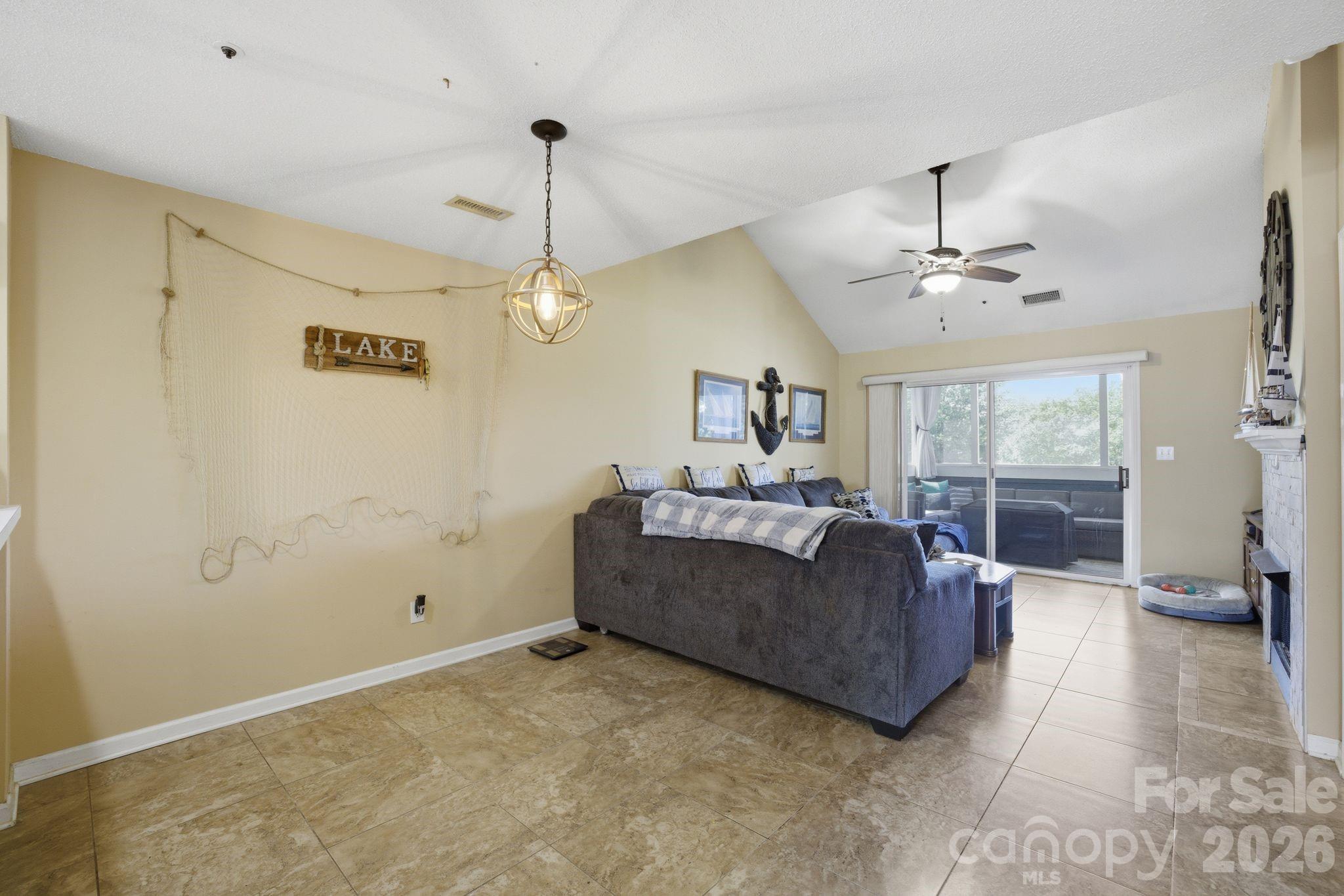 Condominium at 17515 Tuscany Lane, Cornelius, photo 9 of 34