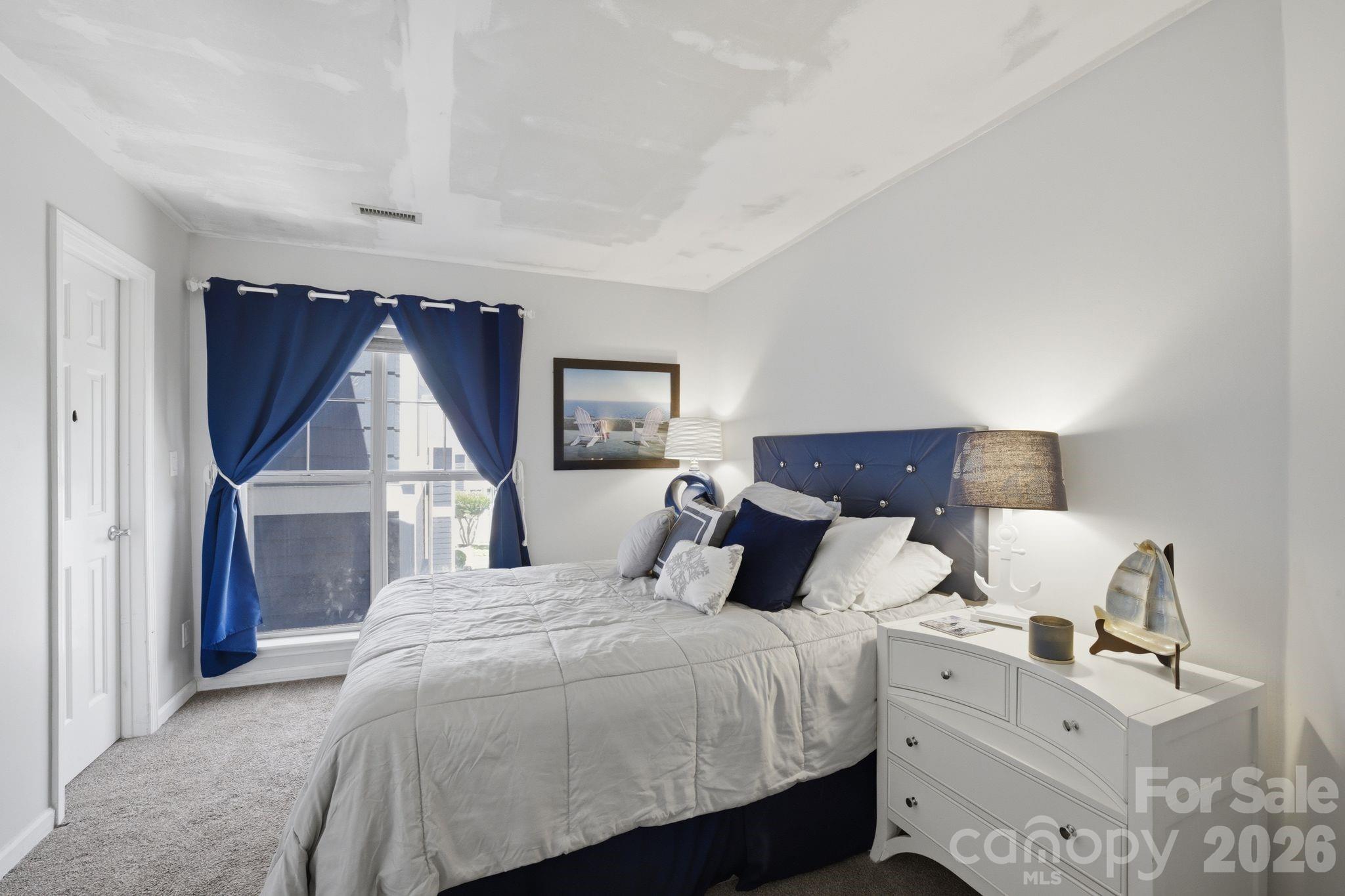 Condominium at 17515 Tuscany Lane, Cornelius, photo 15 of 34