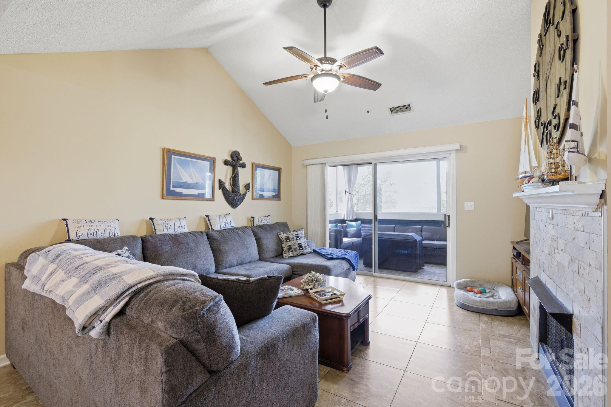Condominium at 17515 Tuscany Lane, Cornelius, photo 13 of 34