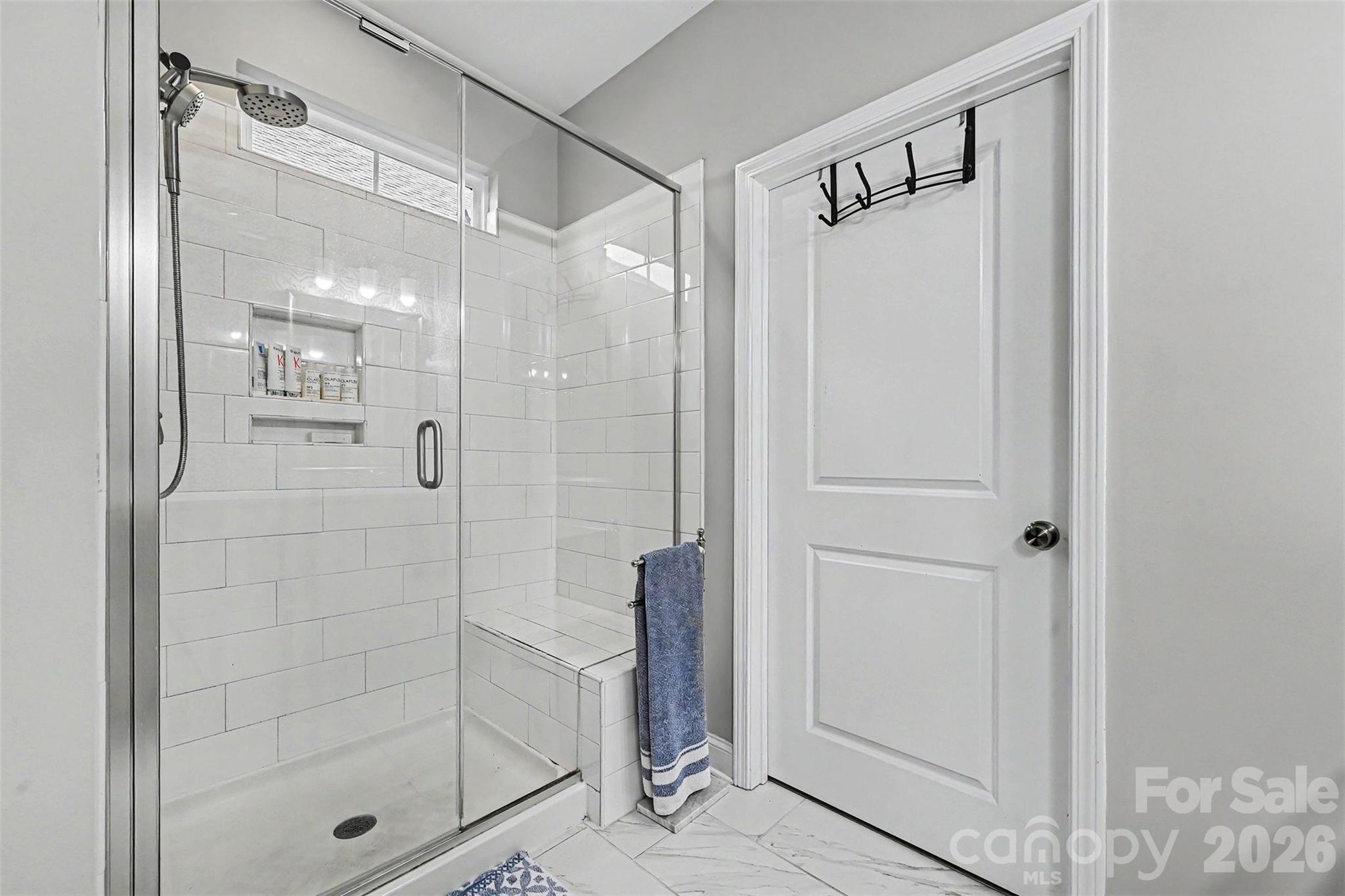 Easy step standning shower - 122 Boatwright Lane, Mooresville