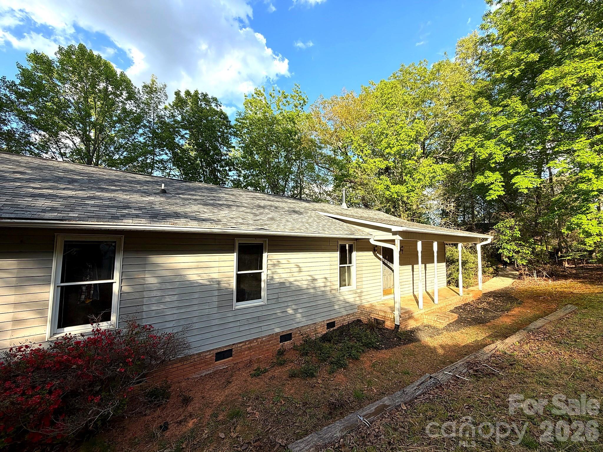 Single Family Residence at 42484 Moonshine Drive, New London, photo 3 of 18