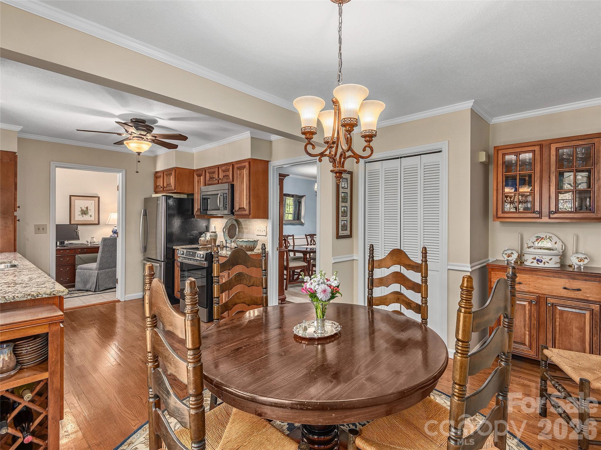 Breakfast room with built in hutch - 81 Old Gap Creek Road, Fairview