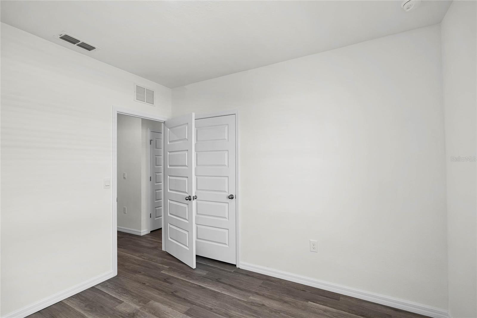Single Family Residence at 1660 HUMMINGBIRD RD, WINTER HAVEN, photo 23 of 28