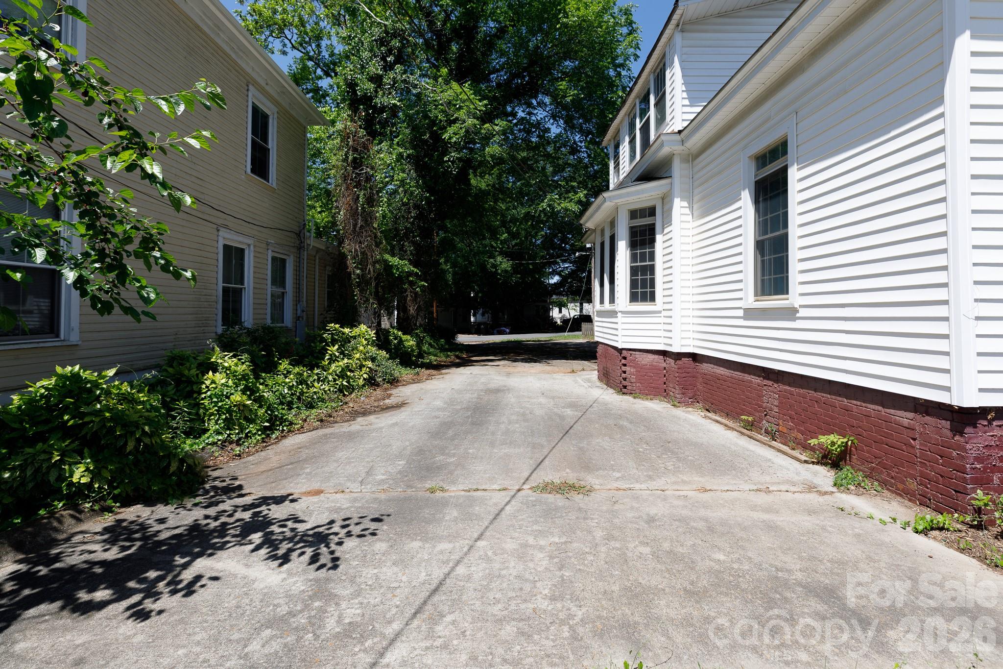Single Family Residence at 319 Park Avenue, Rock Hill, photo 3 of 30