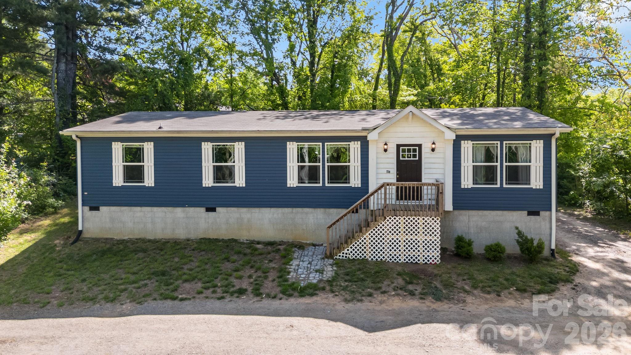 Single Family Residence at 118 Bartram Way, Black Mountain, photo 2 of 31