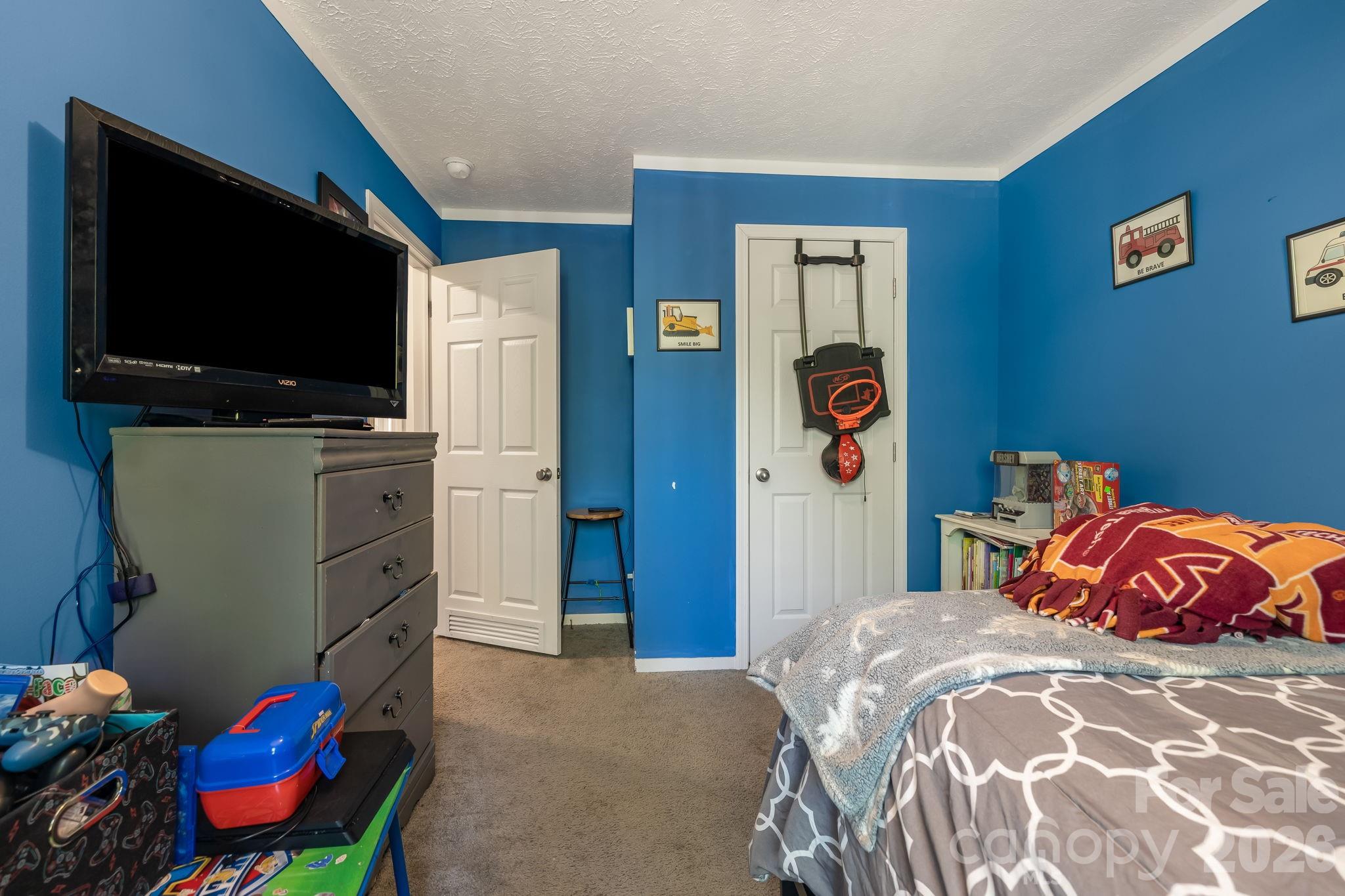 Single Family Residence at 118 Bartram Way, Black Mountain, photo 27 of 31