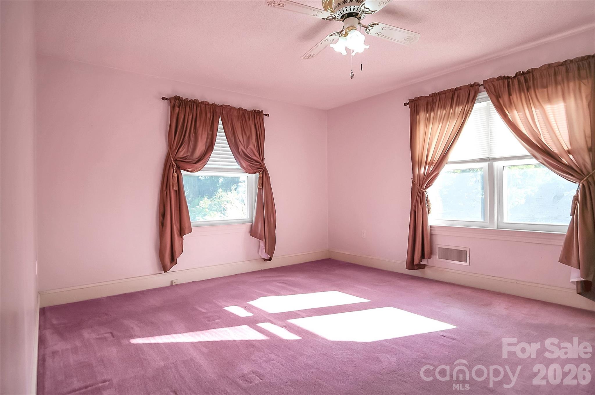 Single Family Residence at 3021 Davis Park Road, Gastonia, photo 21 of 39