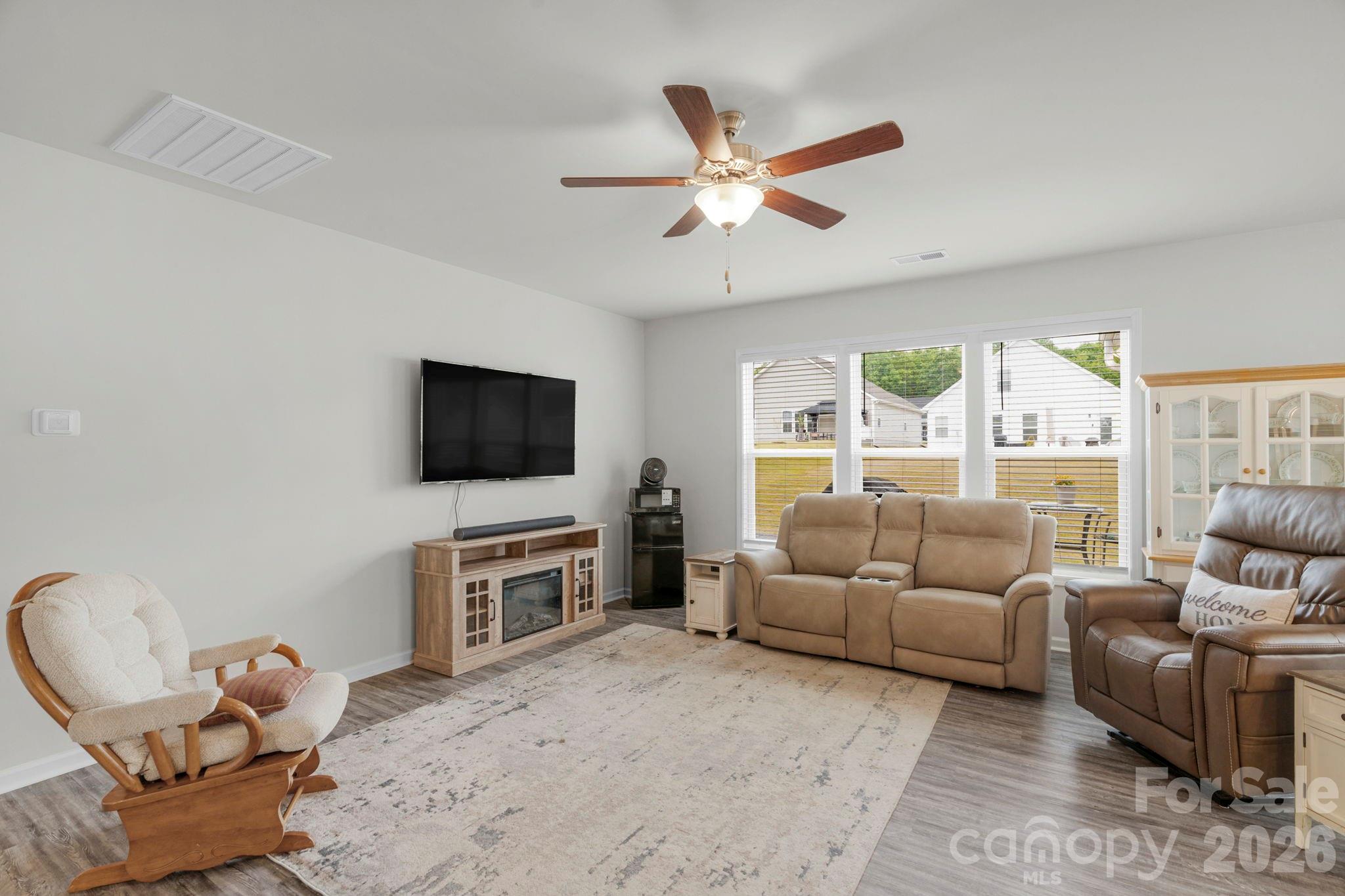 Single Family Residence at 7162 Indigo Way, Denver, photo 13 of 45
