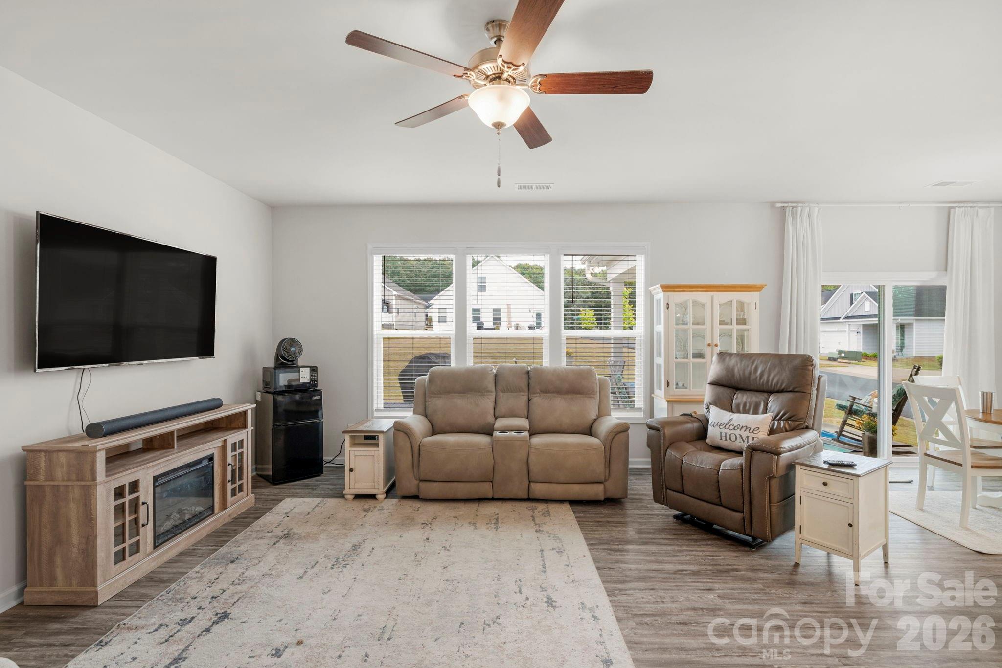 Single Family Residence at 7162 Indigo Way, Denver, photo 14 of 45