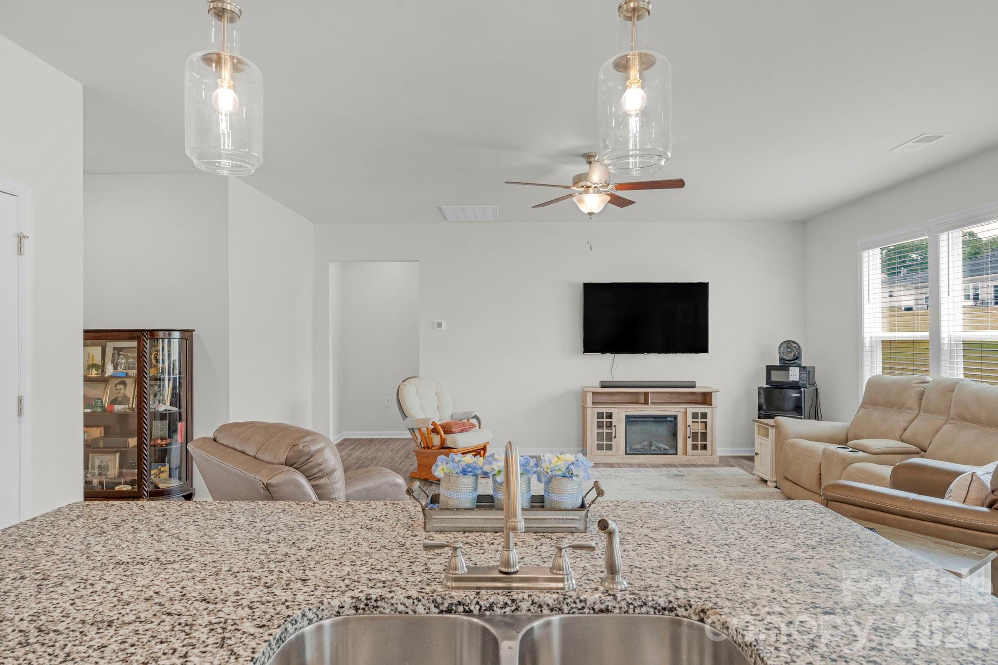 Single Family Residence at 7162 Indigo Way, Denver, photo 21 of 45