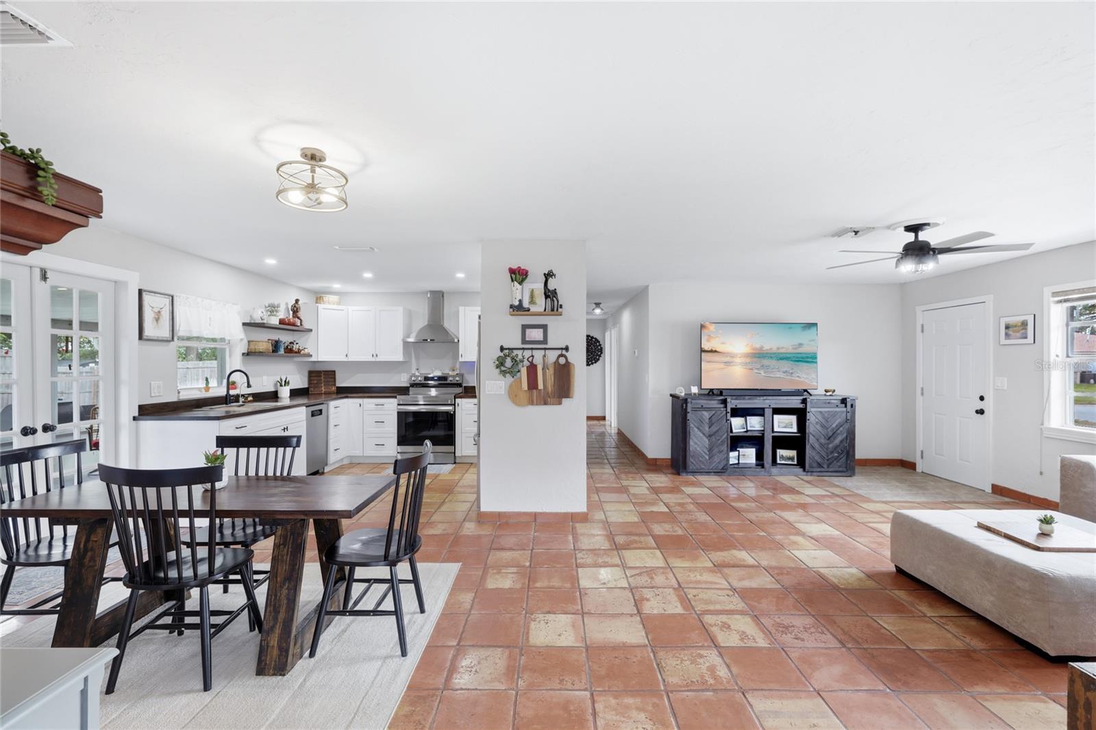 Single Family Residence at 3670 SUNSET BEACH DR, VENICE, photo 6 of 51