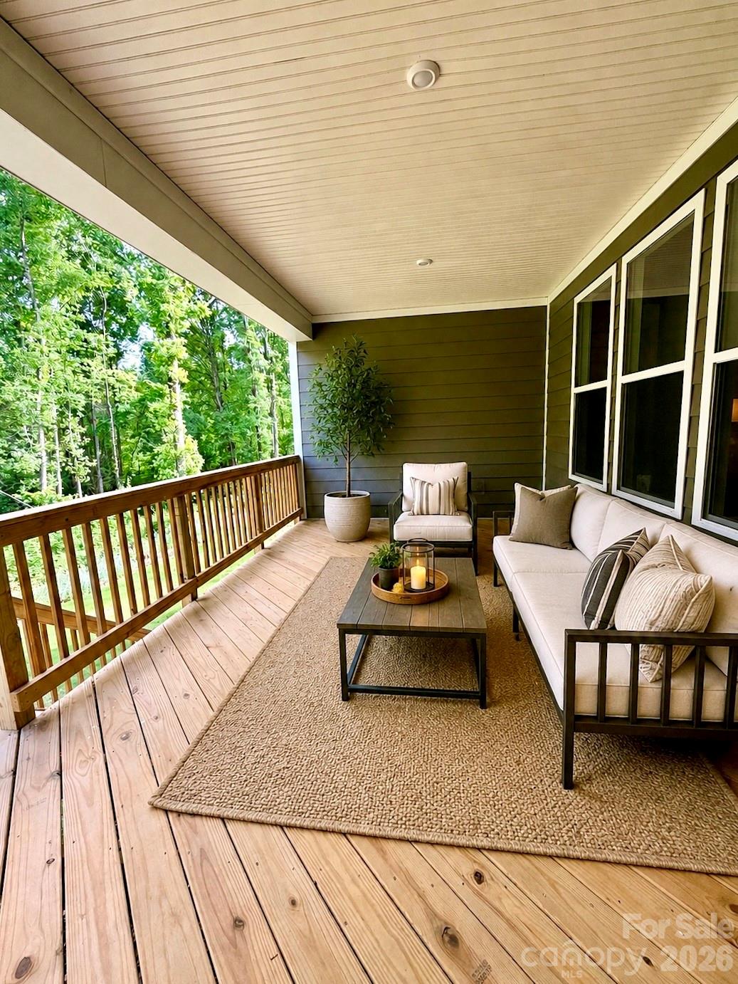 Private back porch - 114 Jentri Way, Mooresville