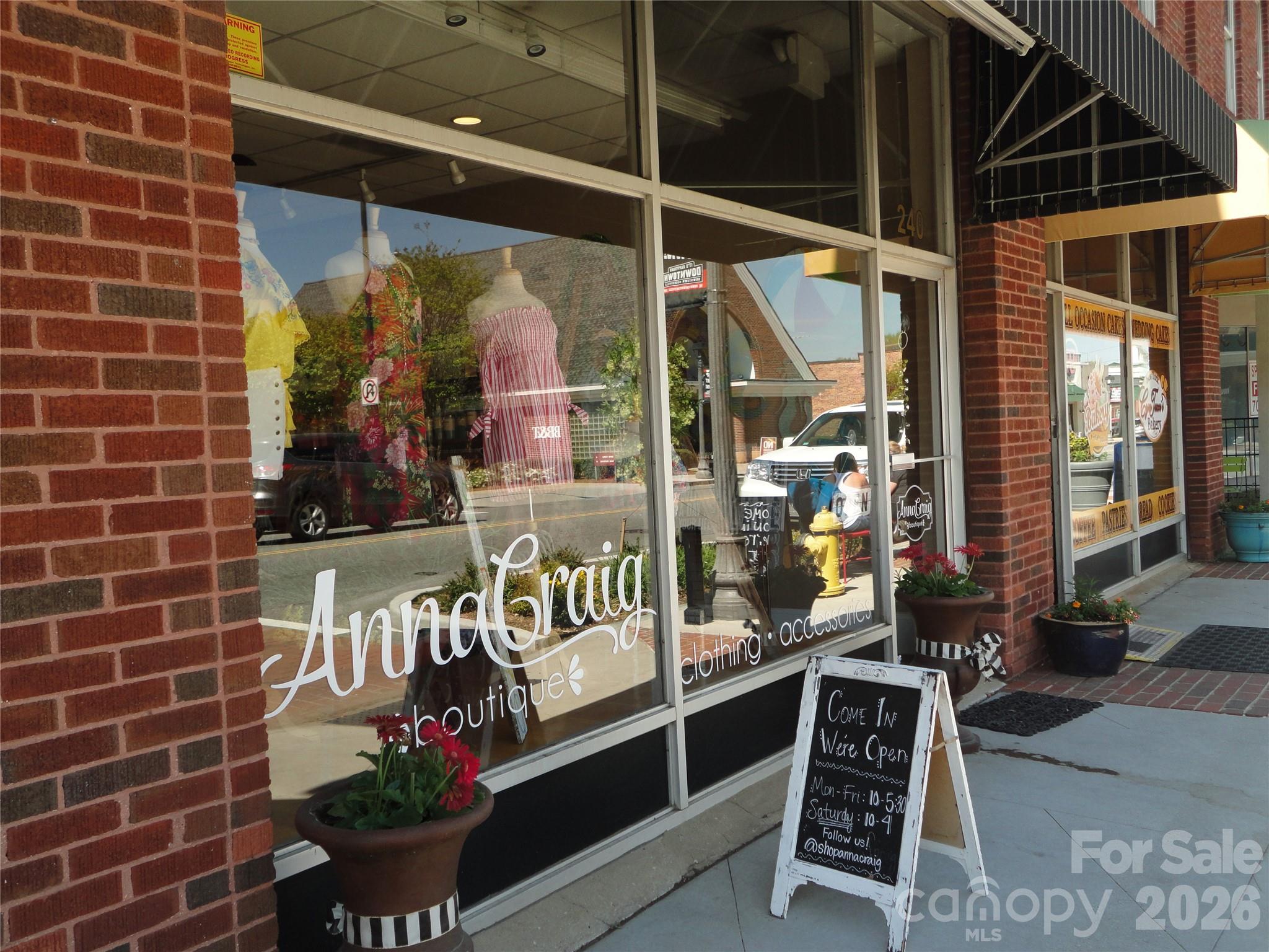 Cool shops - 114 Jentri Way, Mooresville