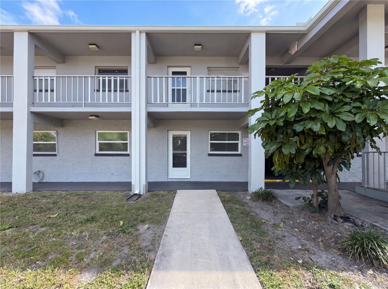 1303 S HERCULES AVE #6