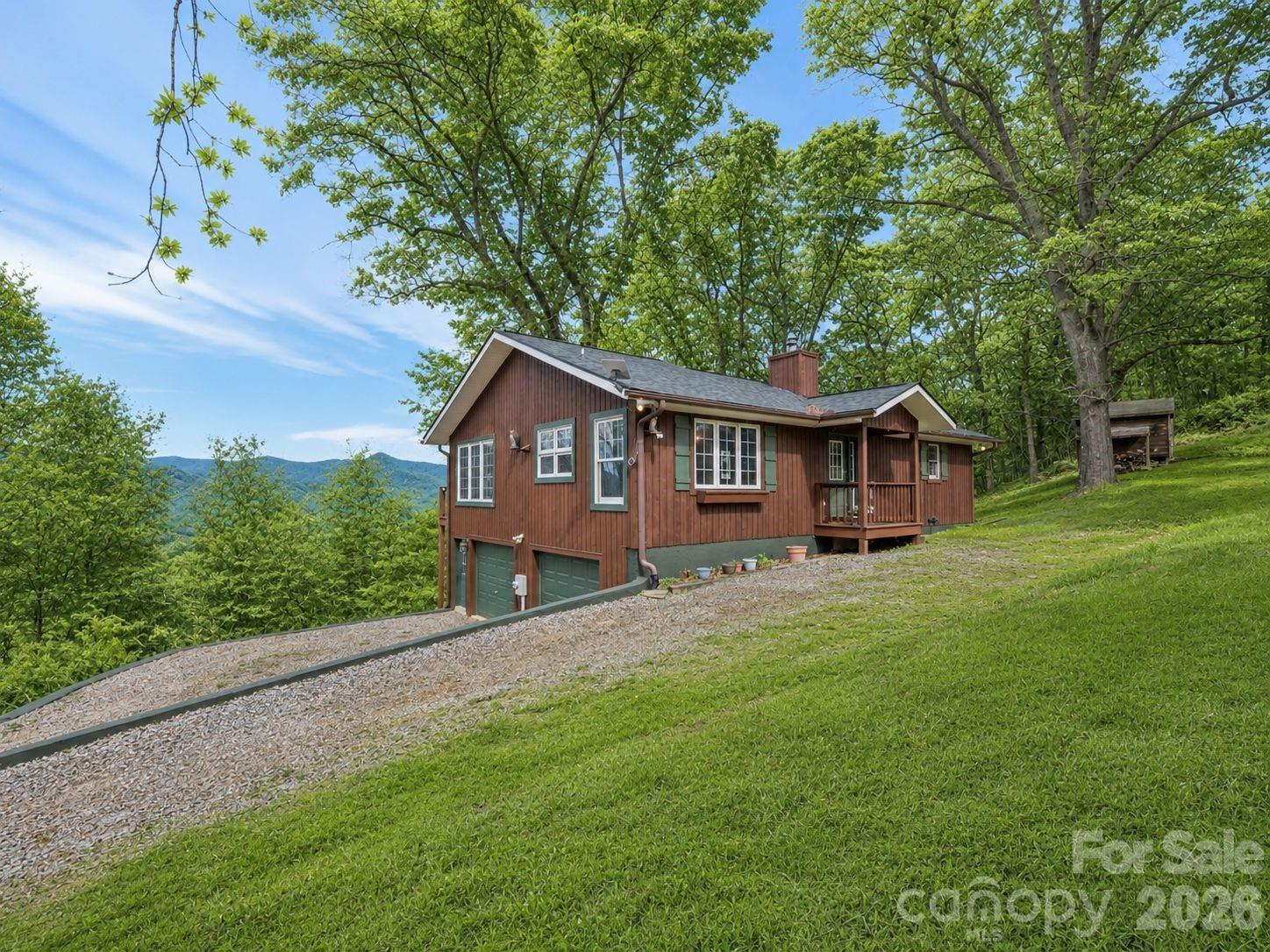 Single Family Residence at 415 Treetop Lane, Waynesville, photo 5 of 47