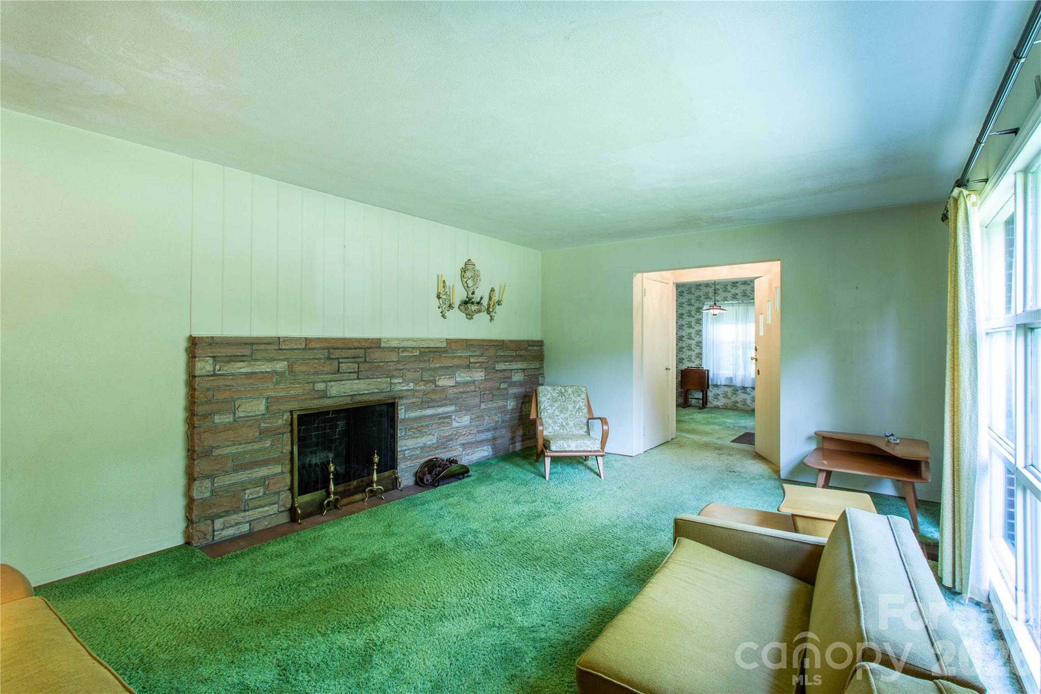 Single Family Residence at 3004 Kanuga Road, Hendersonville, photo 13 of 44