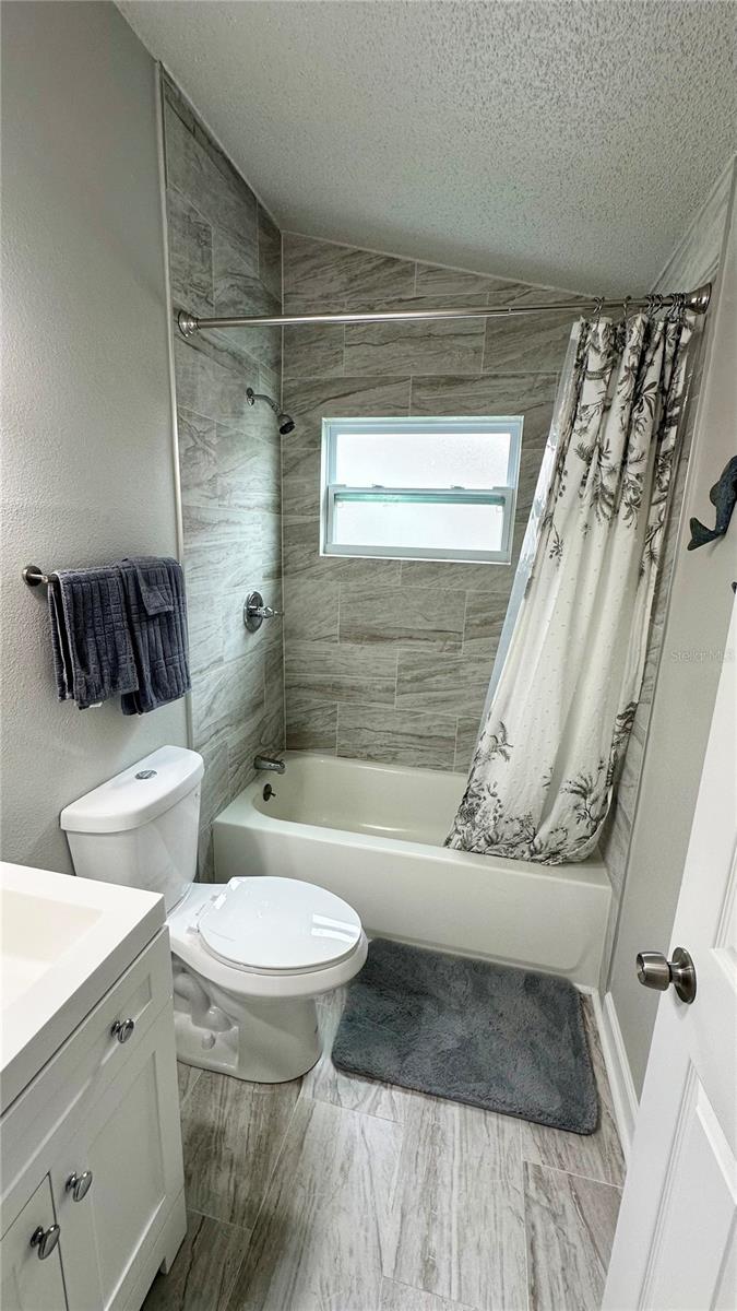 guest bath - 782 PINE SHORES CIR, NEW SMYRNA BEACH