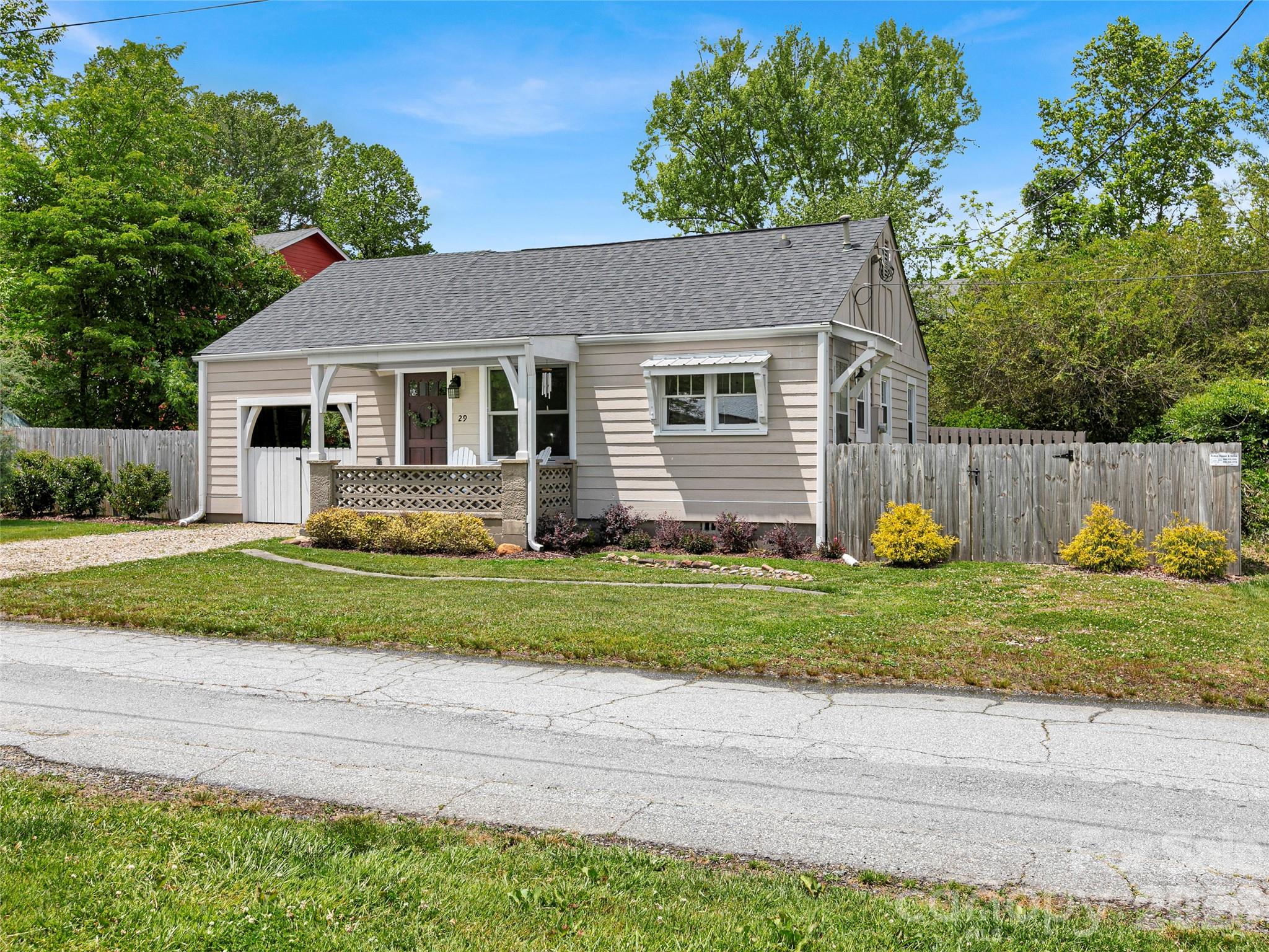 Single Family Residence at 29 Salem Street, Brevard, photo 2 of 25