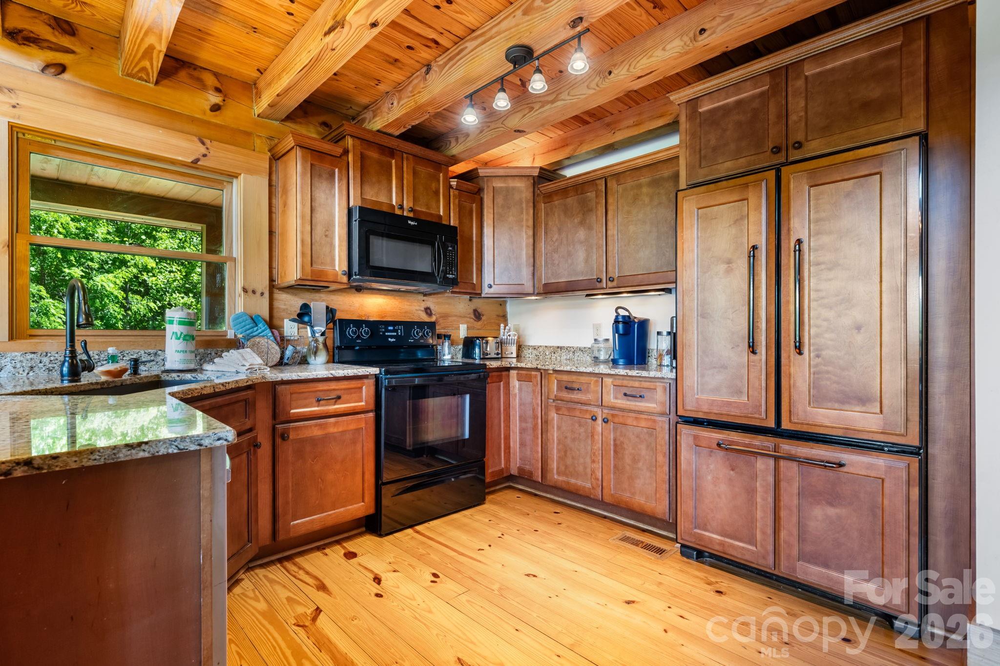 Main Level Kitchen - 6749 Fire Crest Lane, Lenoir