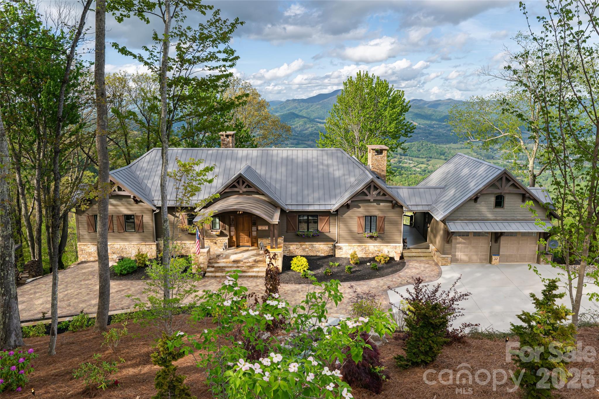 Single Family Residence at 376 Wandering Trail, Waynesville, photo 2 of 48