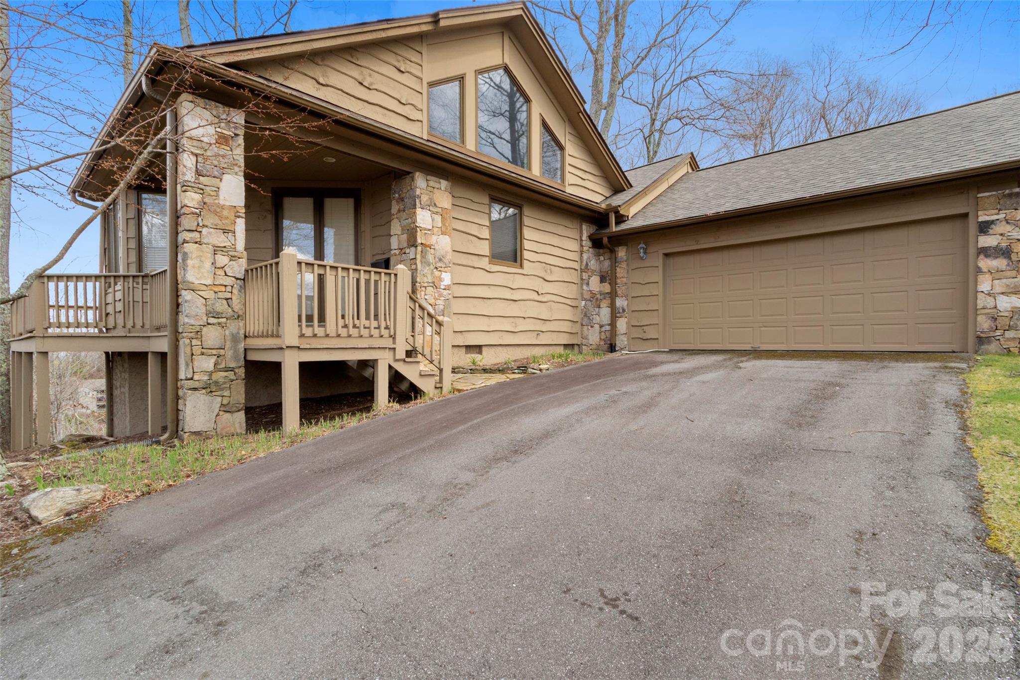 Single Family Residence at 2163 Mountain Air Drive, Burnsville, photo 2 of 39