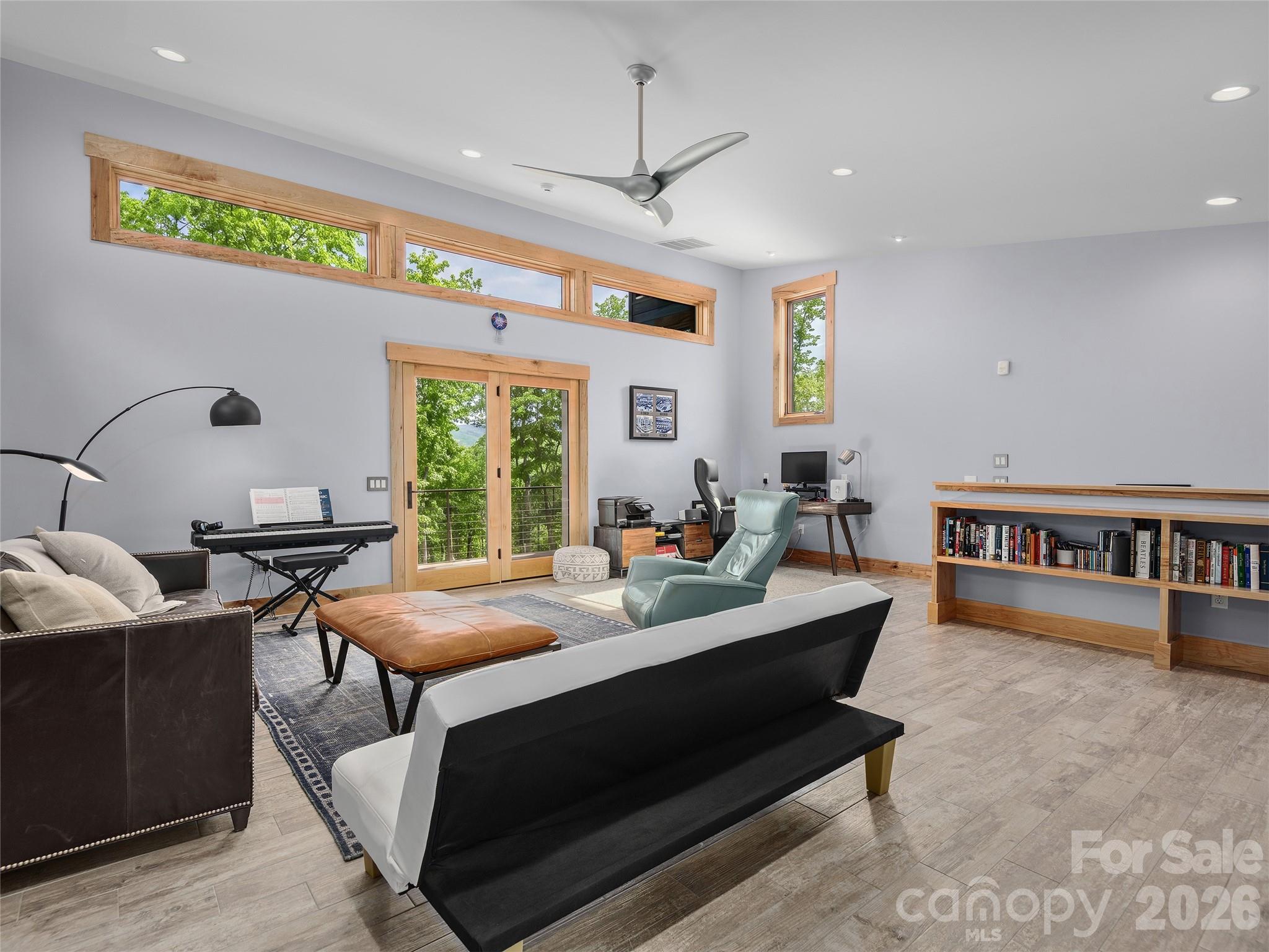 Single Family Residence at 15 Sourwood Lane, Fletcher, photo 28 of 48