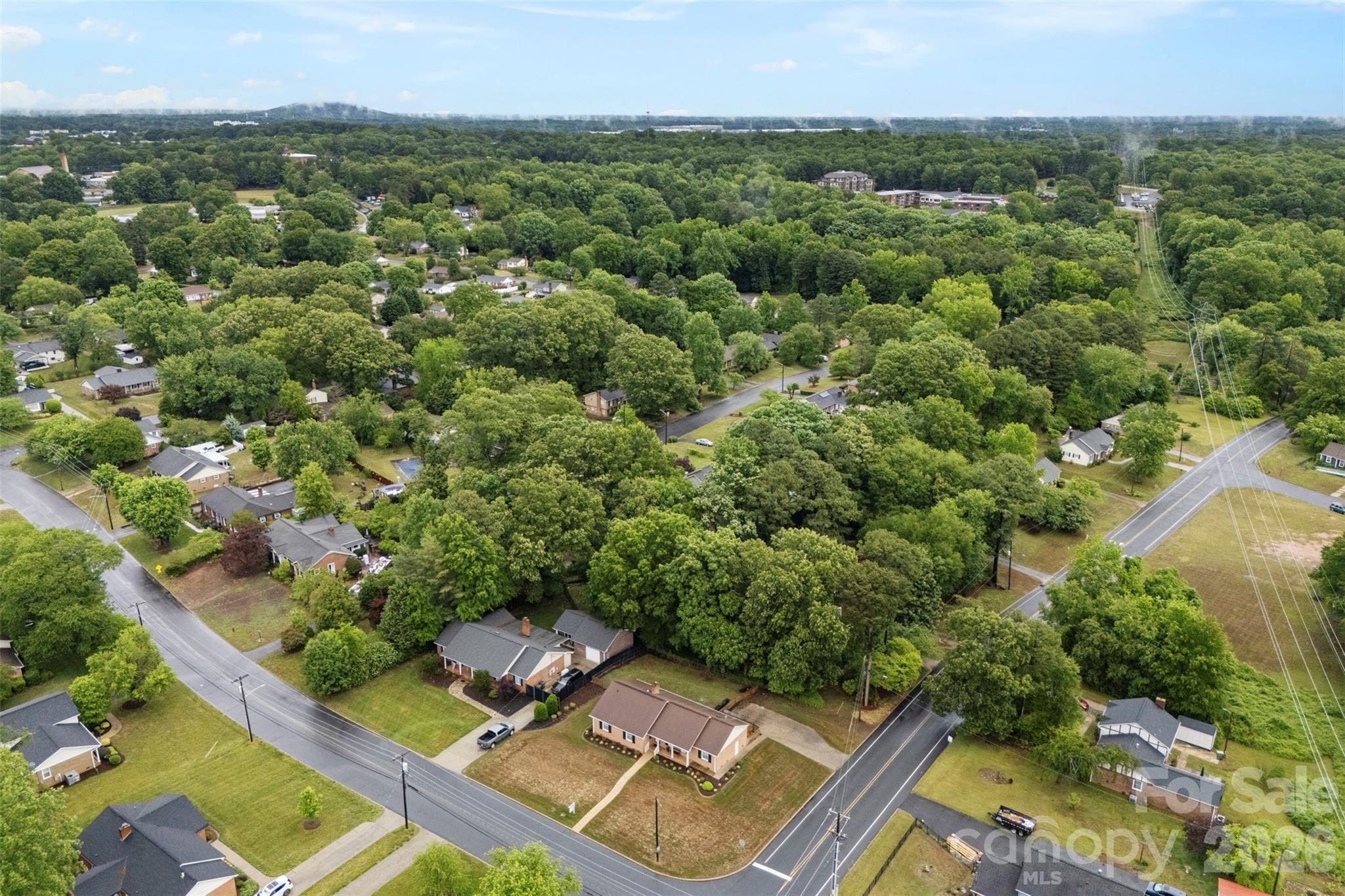 Single Family Residence at 1254 Churchill Drive, Gastonia, photo 33 of 36