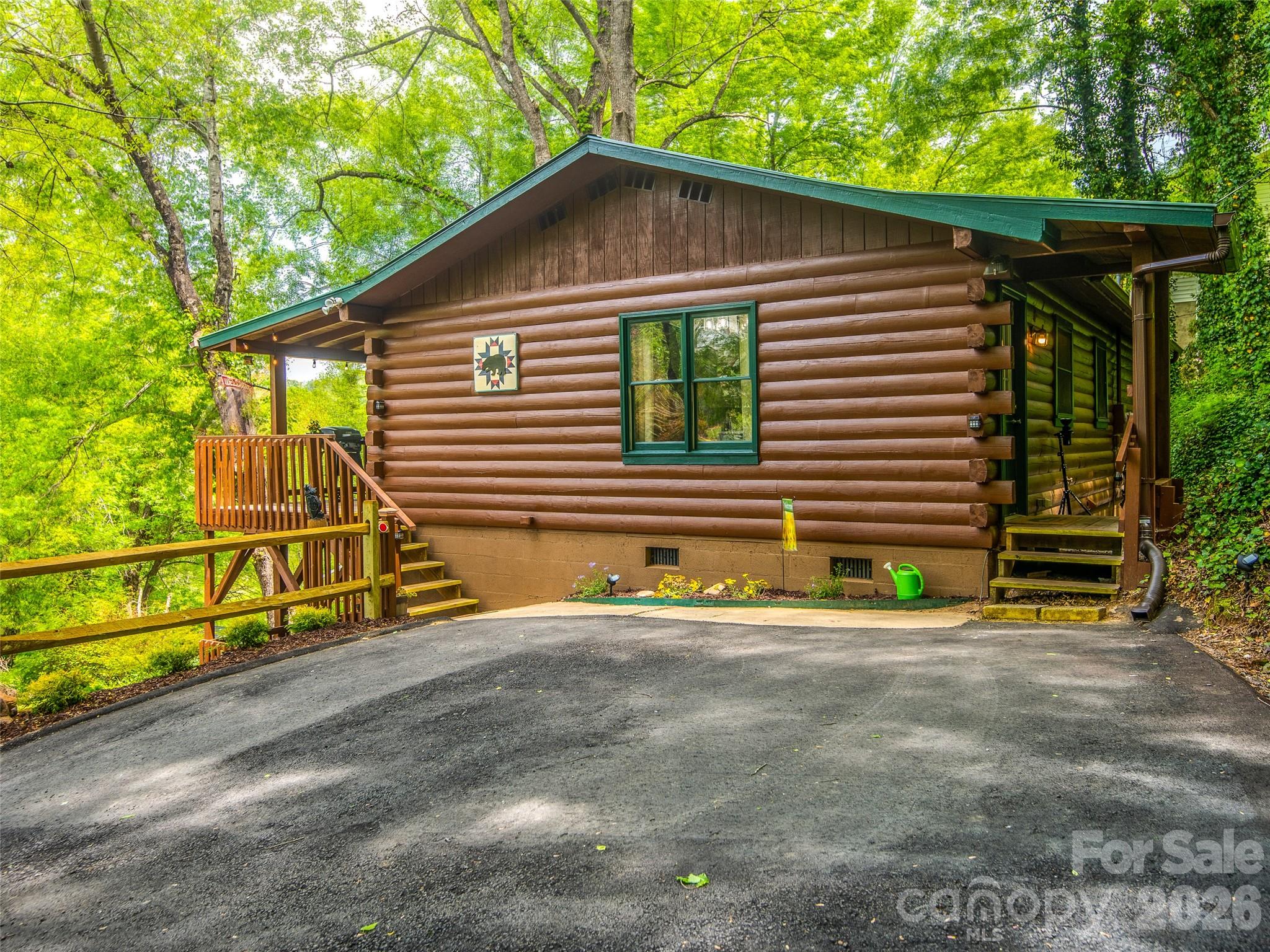 Single Family Residence at 154 Cedarwood Drive, Waynesville, photo 17 of 17