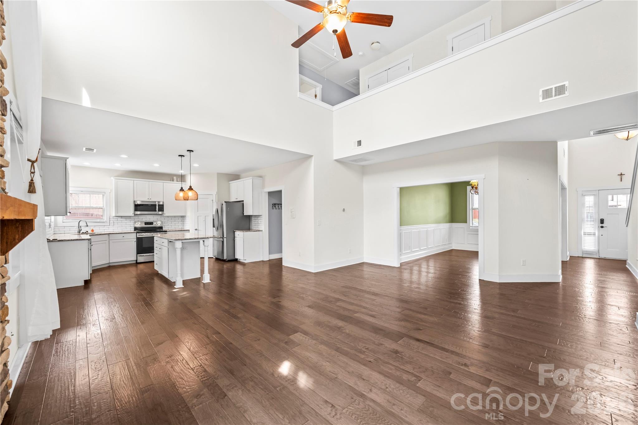 Single Family Residence at 4 Henbit Way, Arden, photo 5 of 38
