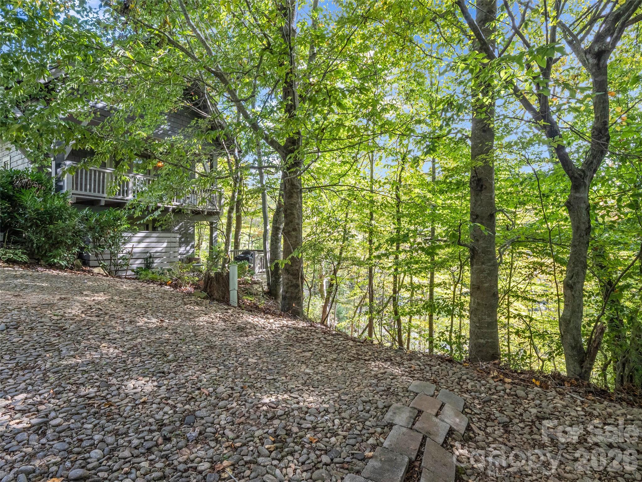 Lot at 6 Whitman Lane, Black Mountain, photo 5 of 11